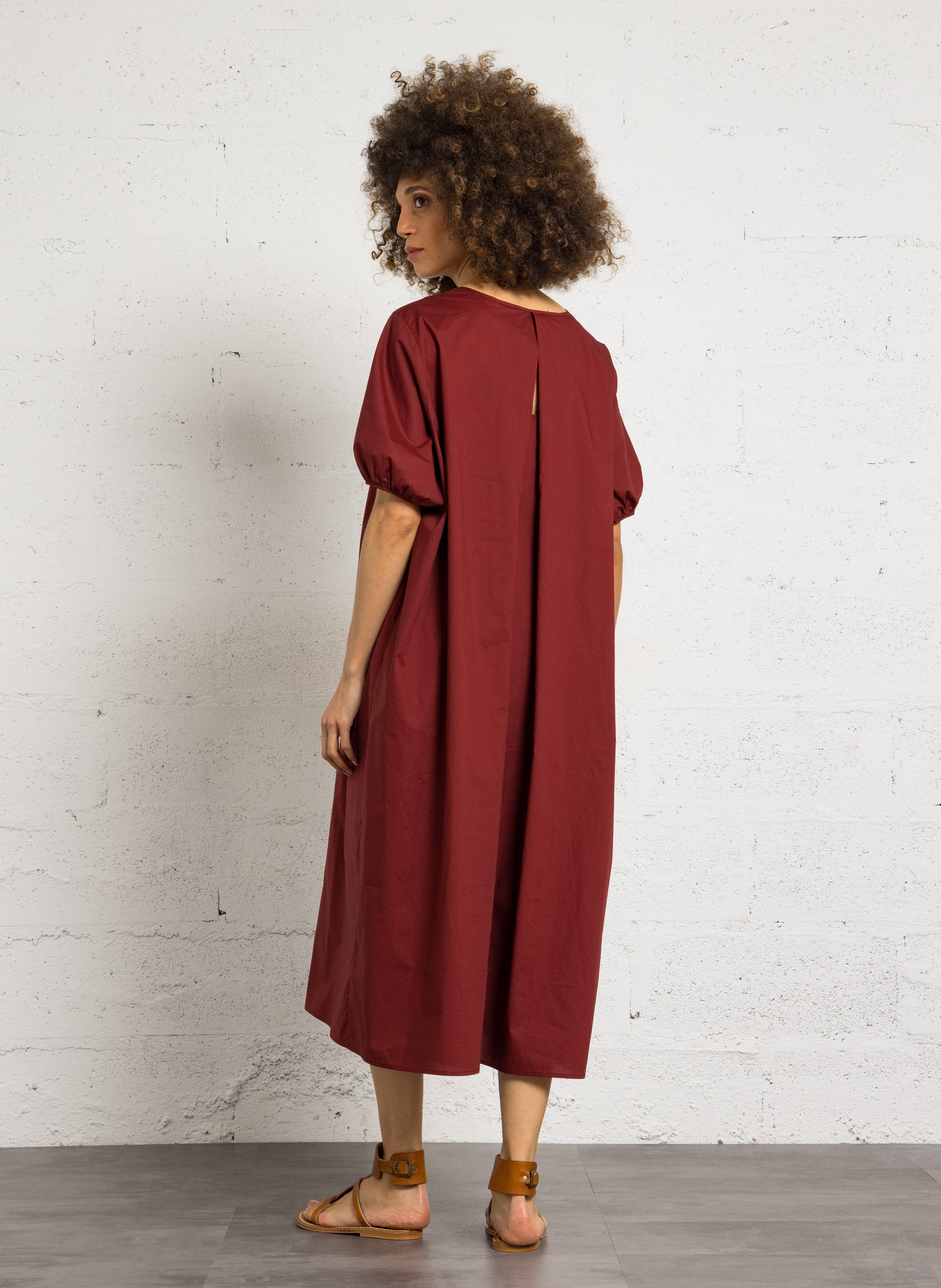 Weit geschnittenes Baumwollkleid mit V-Ausschnitt JC SOPHIE Rosa