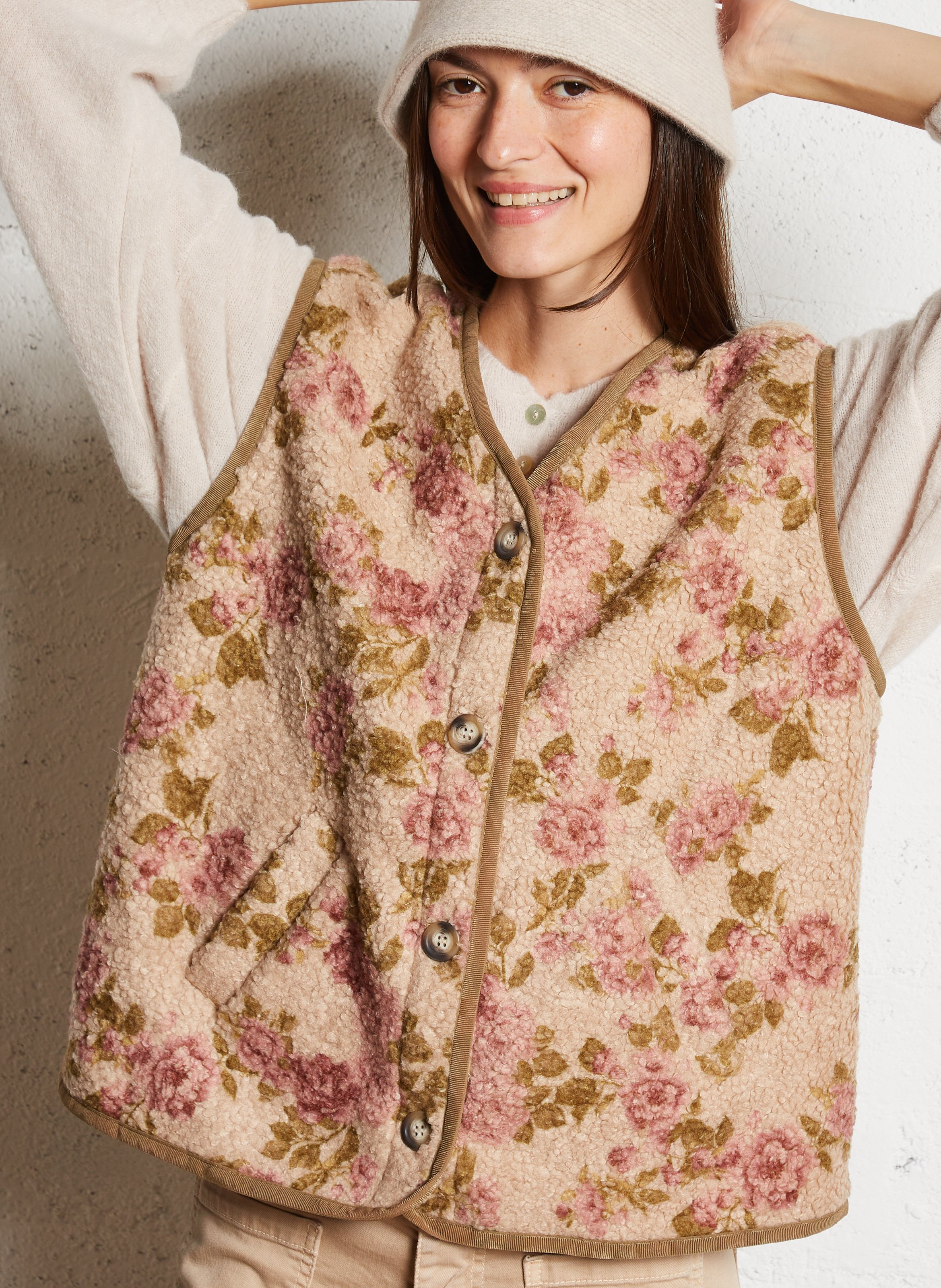 Oversized V-neck printed vest PLEASE Beige
