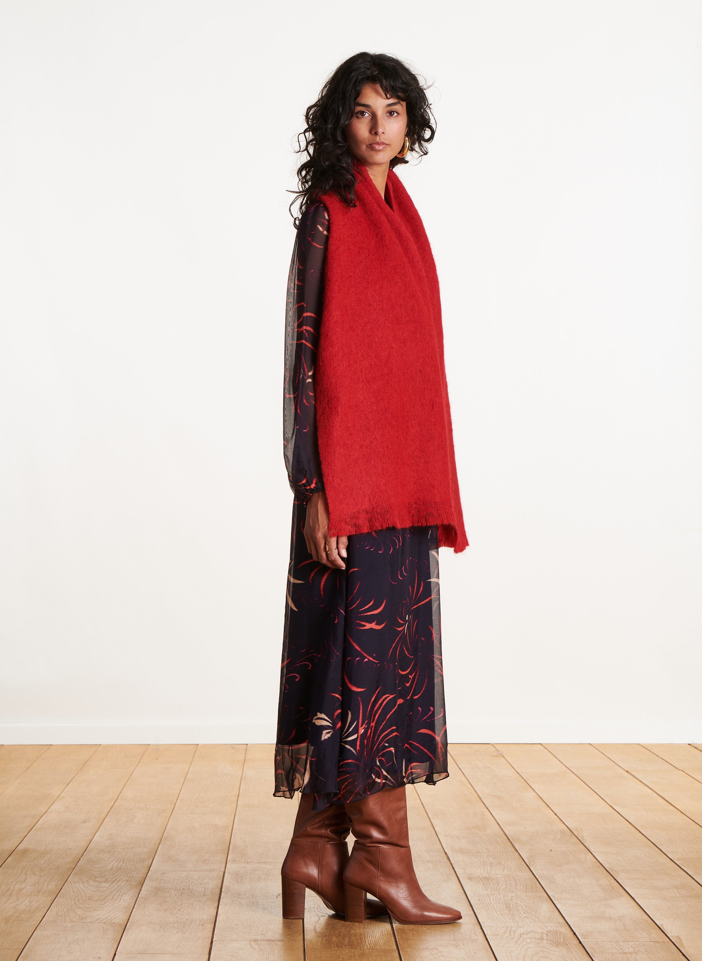 Wide fringed scarf LA FEE MARABOUTEE