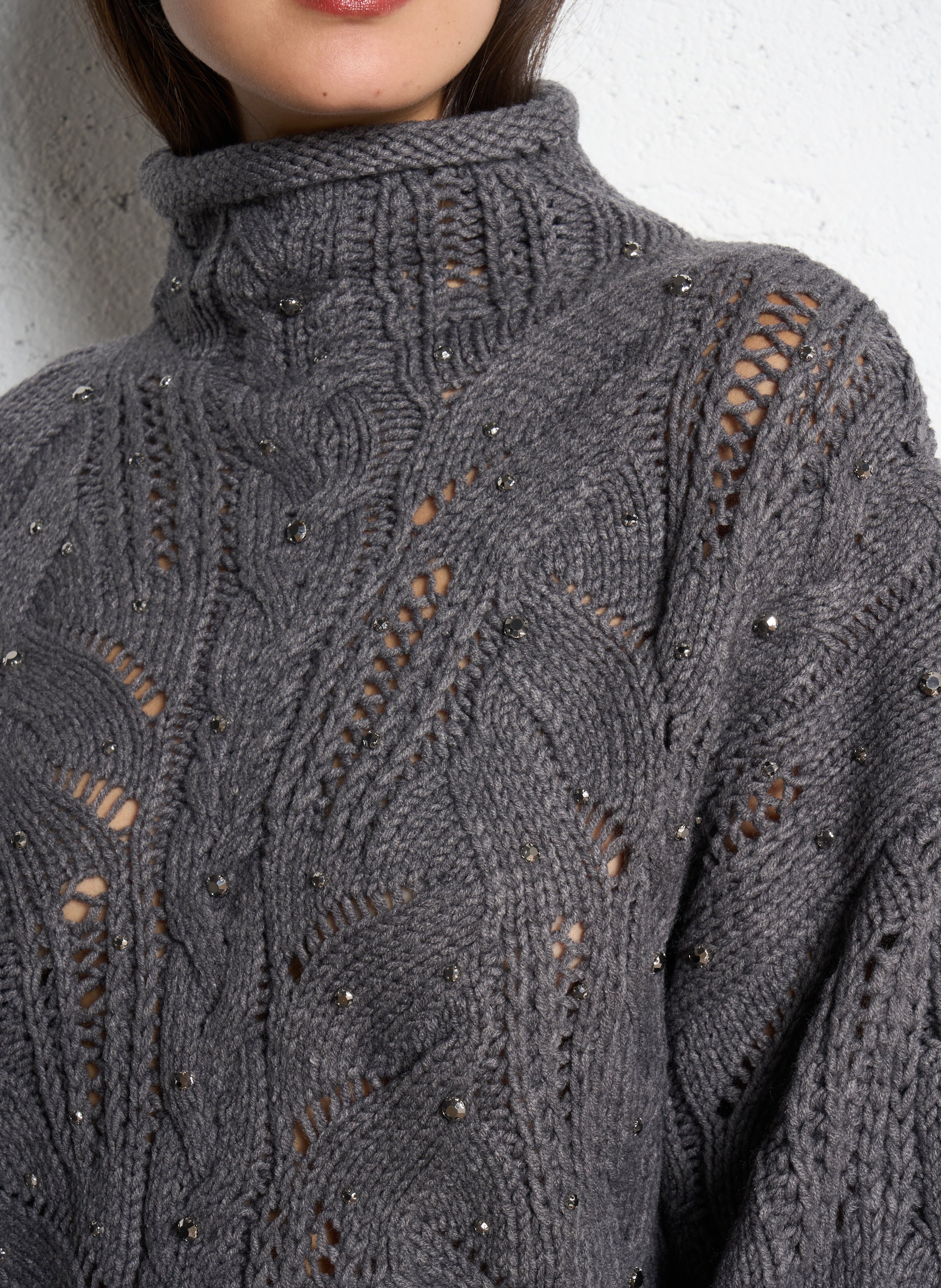 Oversize-Pullover mit Stehkragen und Strasssteinen LIU JO Grau