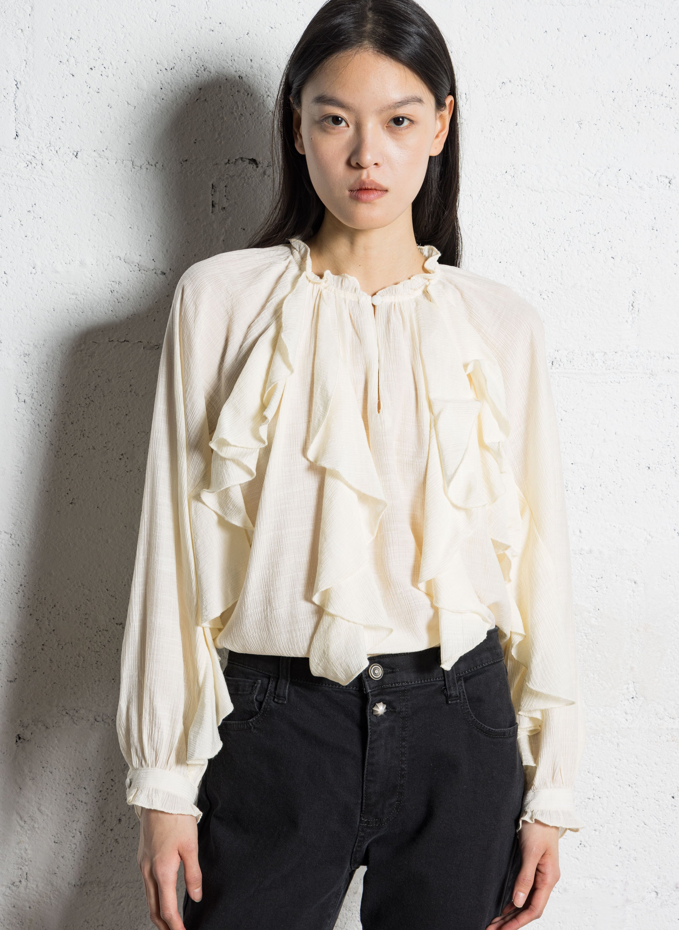 Blusa holgada con volantes cuello redondo LA PETITE ETOILE