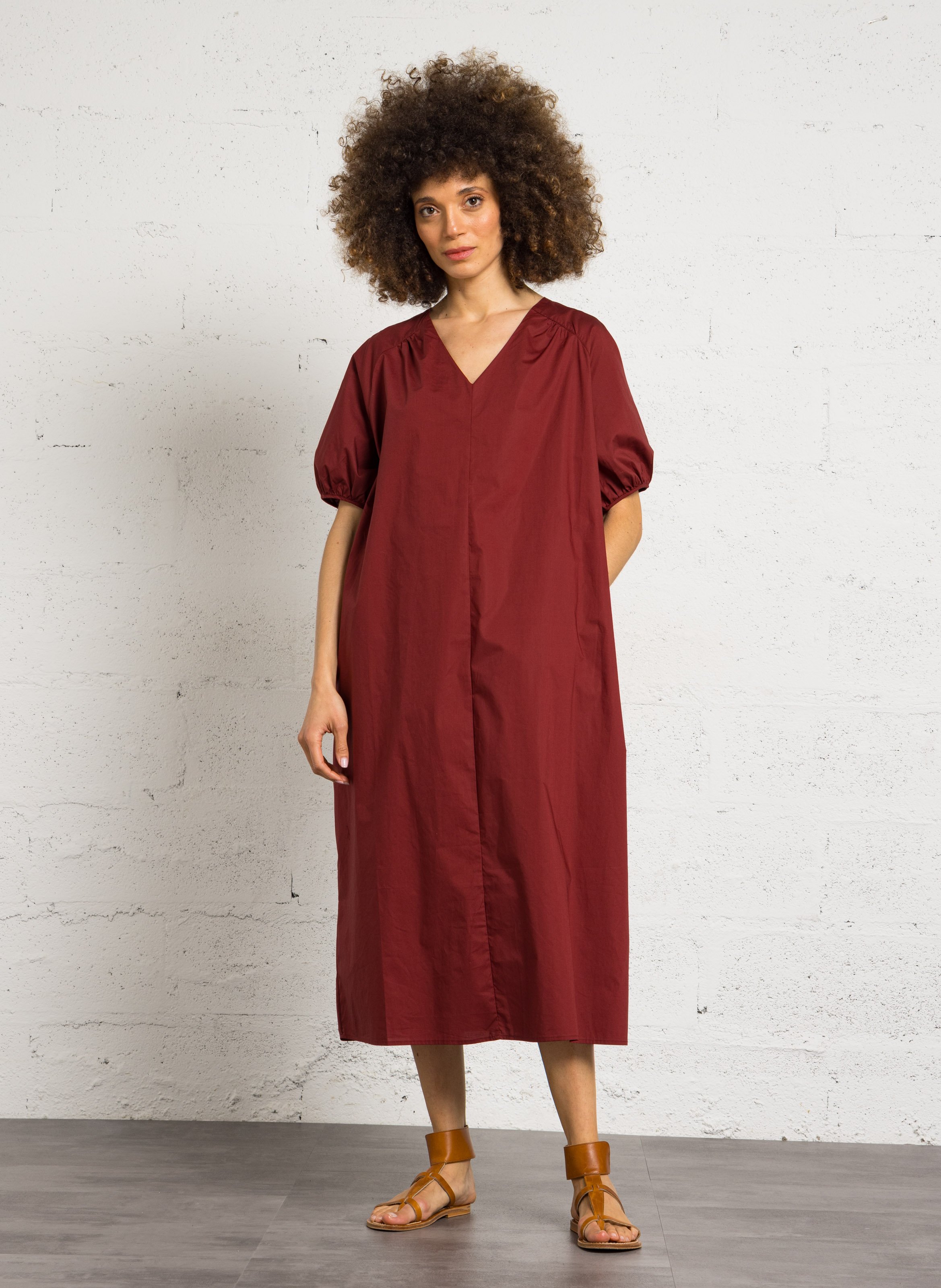 Weit geschnittenes Baumwollkleid mit V-Ausschnitt JC SOPHIE Rosa