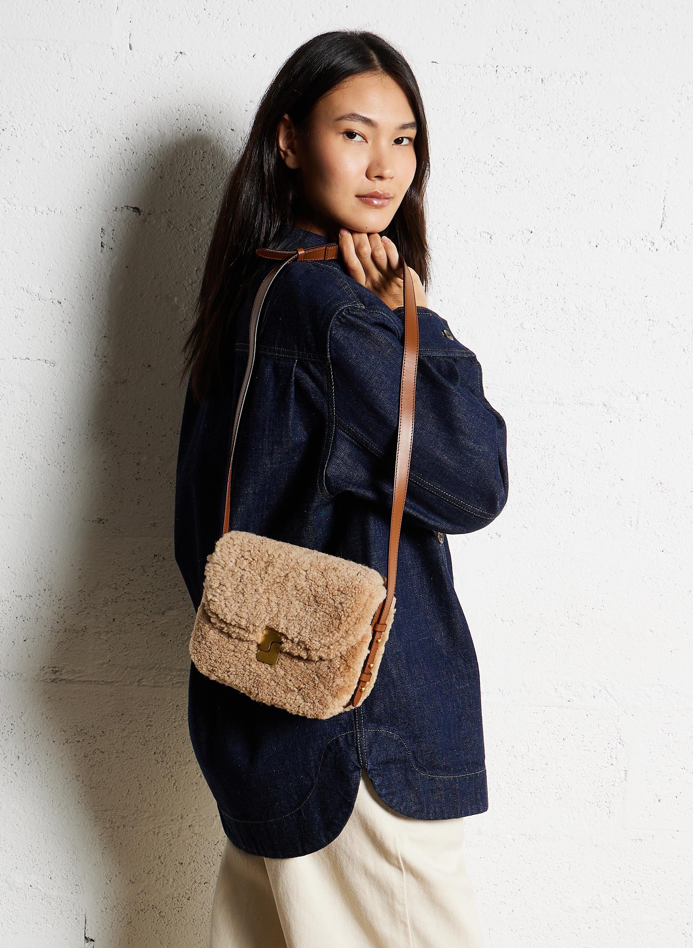 Sac bi-matière en cuir glacé et shearling  SOEUR Marron