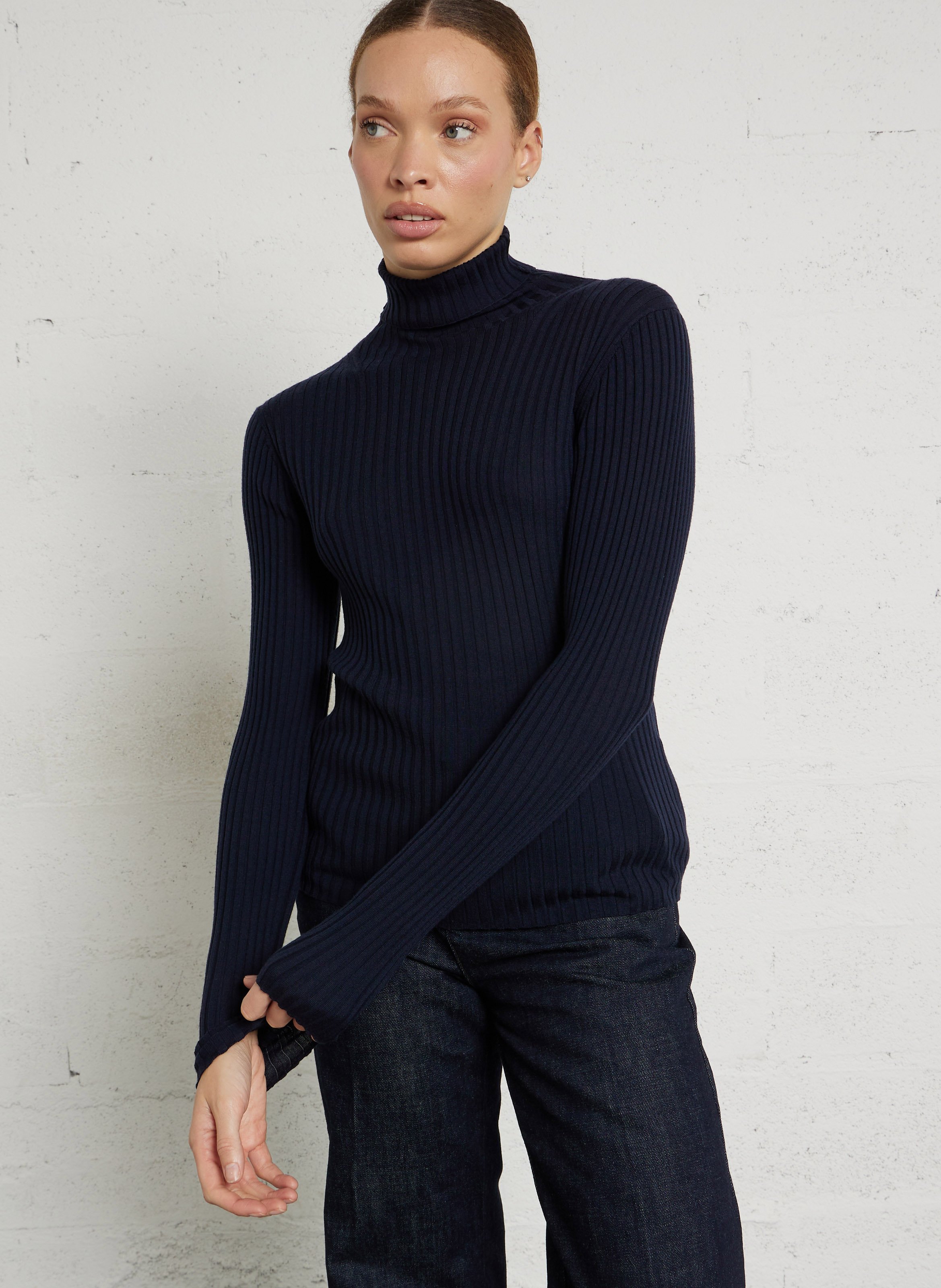 Taillierter Rollkragenpullover aus Merinowolle SOEUR Blau