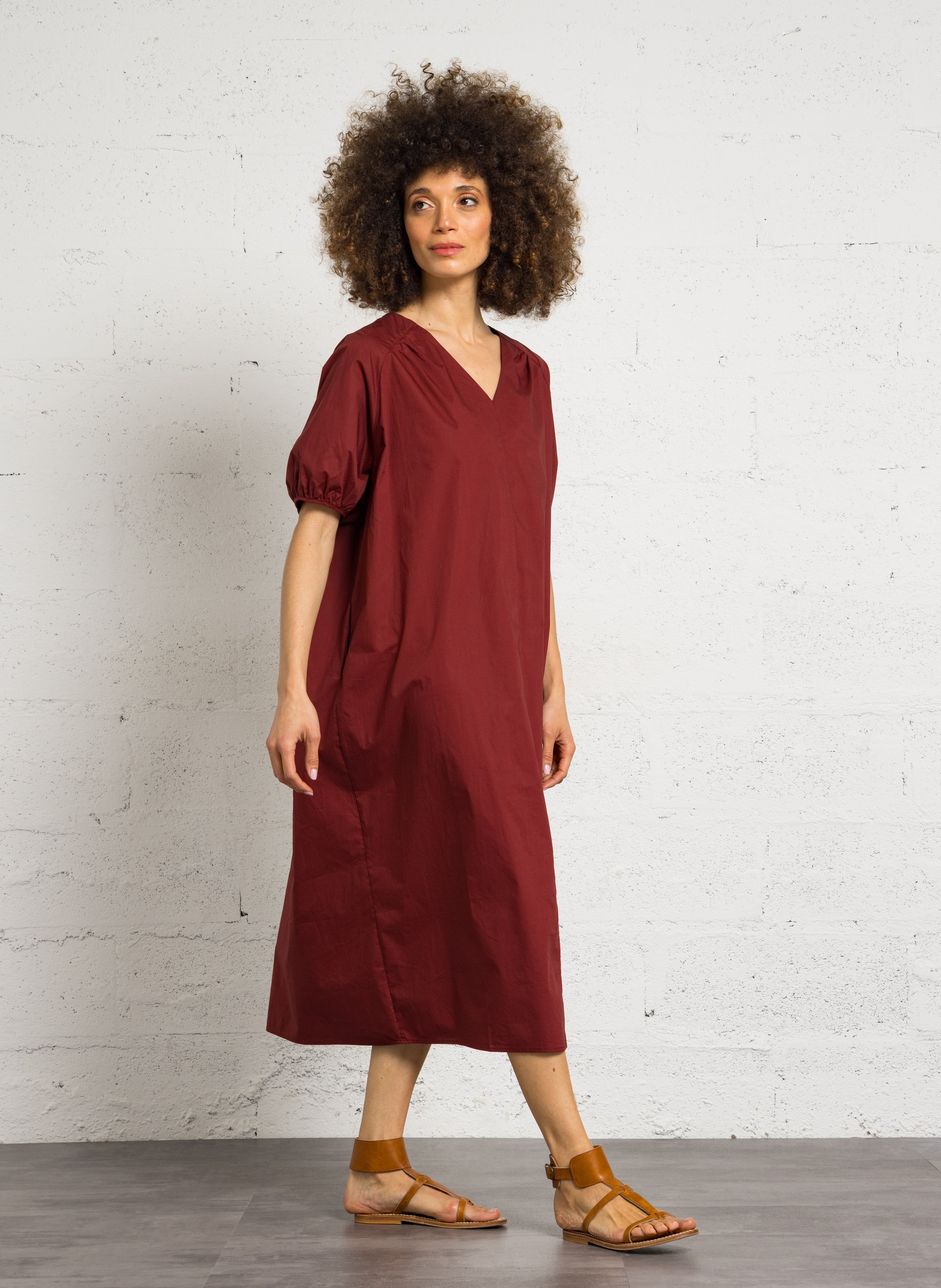 Weit geschnittenes Baumwollkleid mit V-Ausschnitt JC SOPHIE Rosa