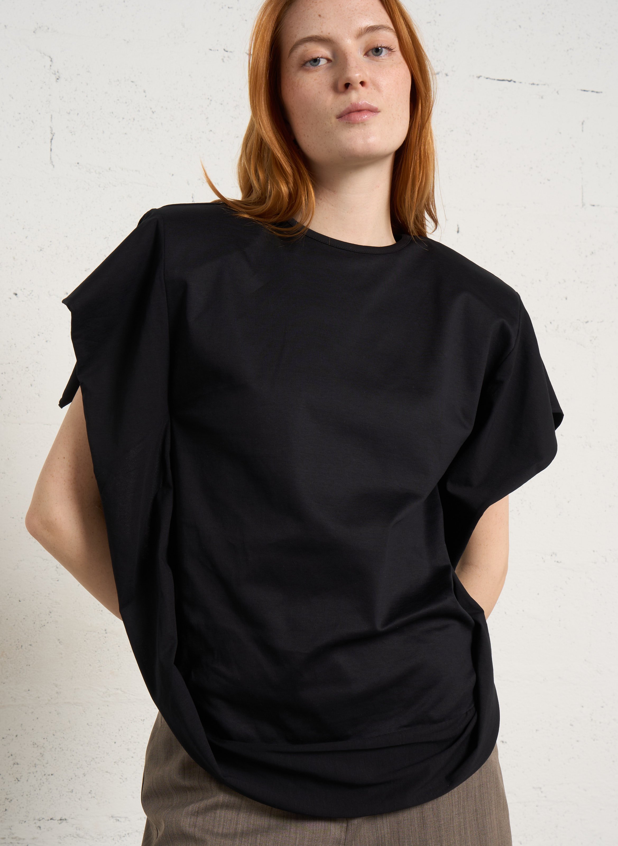 Einfarbiges Langarm-Top mit Rundhalsausschnitt IRO Schwarz