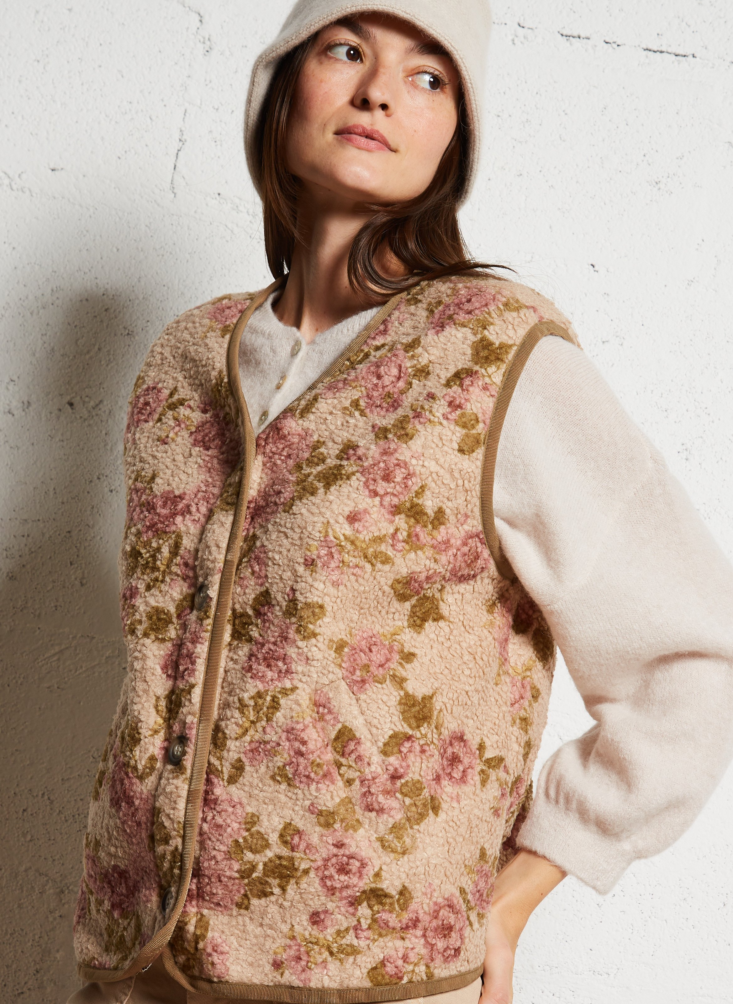 Oversized V-neck printed vest PLEASE Beige