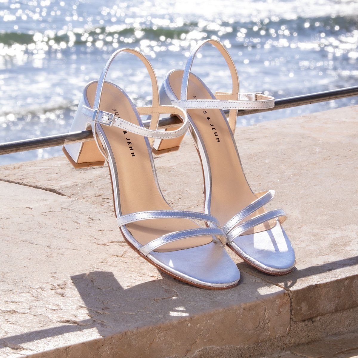 Strappy metallic leather heels JULES & JENN Silver