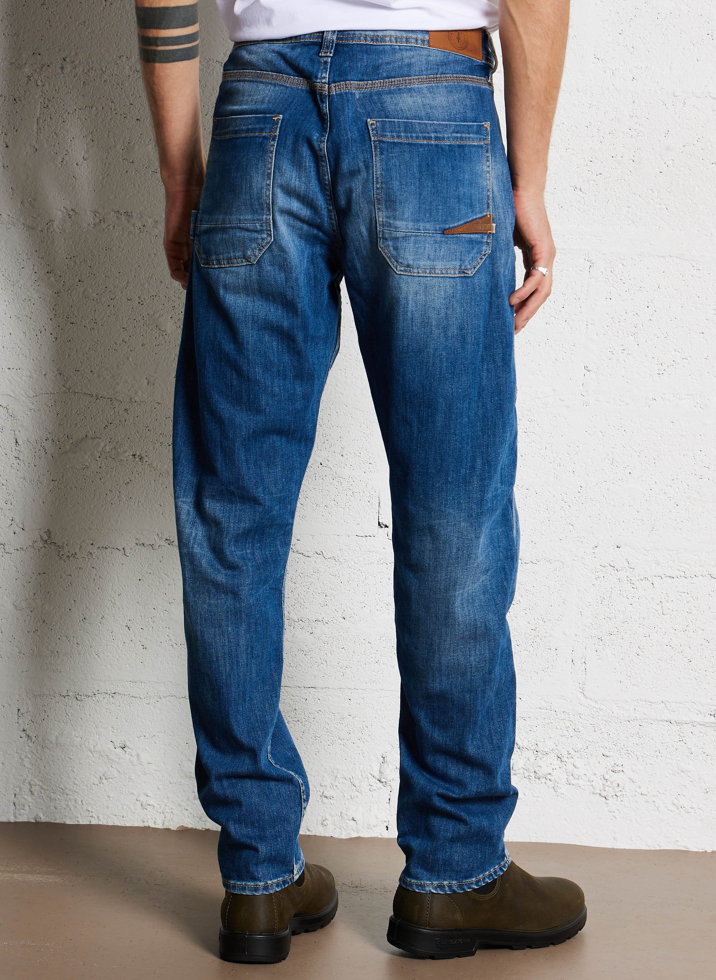 Gerade geschnittene Jeans aus Baumwoll-Mix LE TEMPS DES CERISES Blau