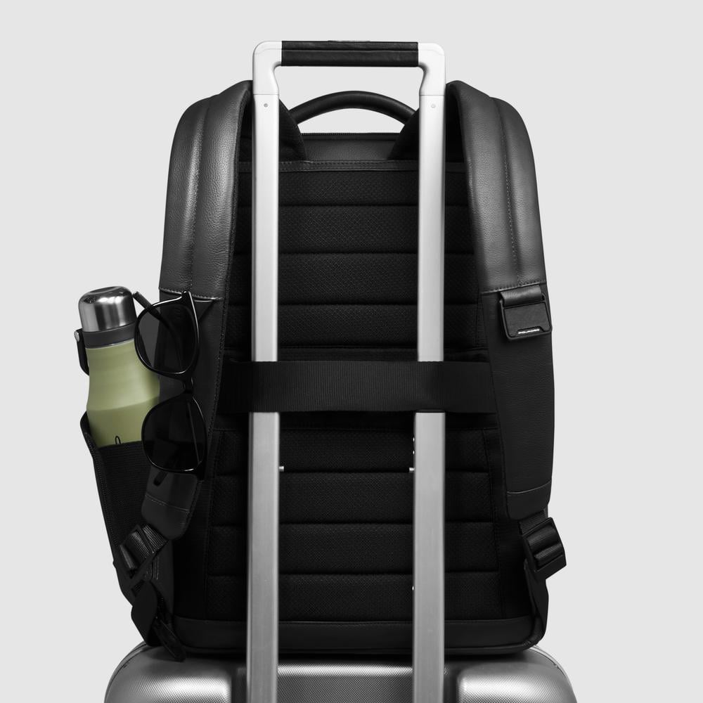 15.6" Laptop Backpack PIQUADRO Black