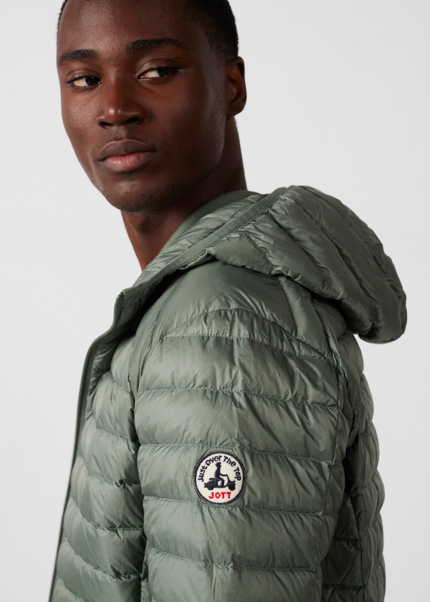 Lightweight hooded puffer jacket nico JOTT Green