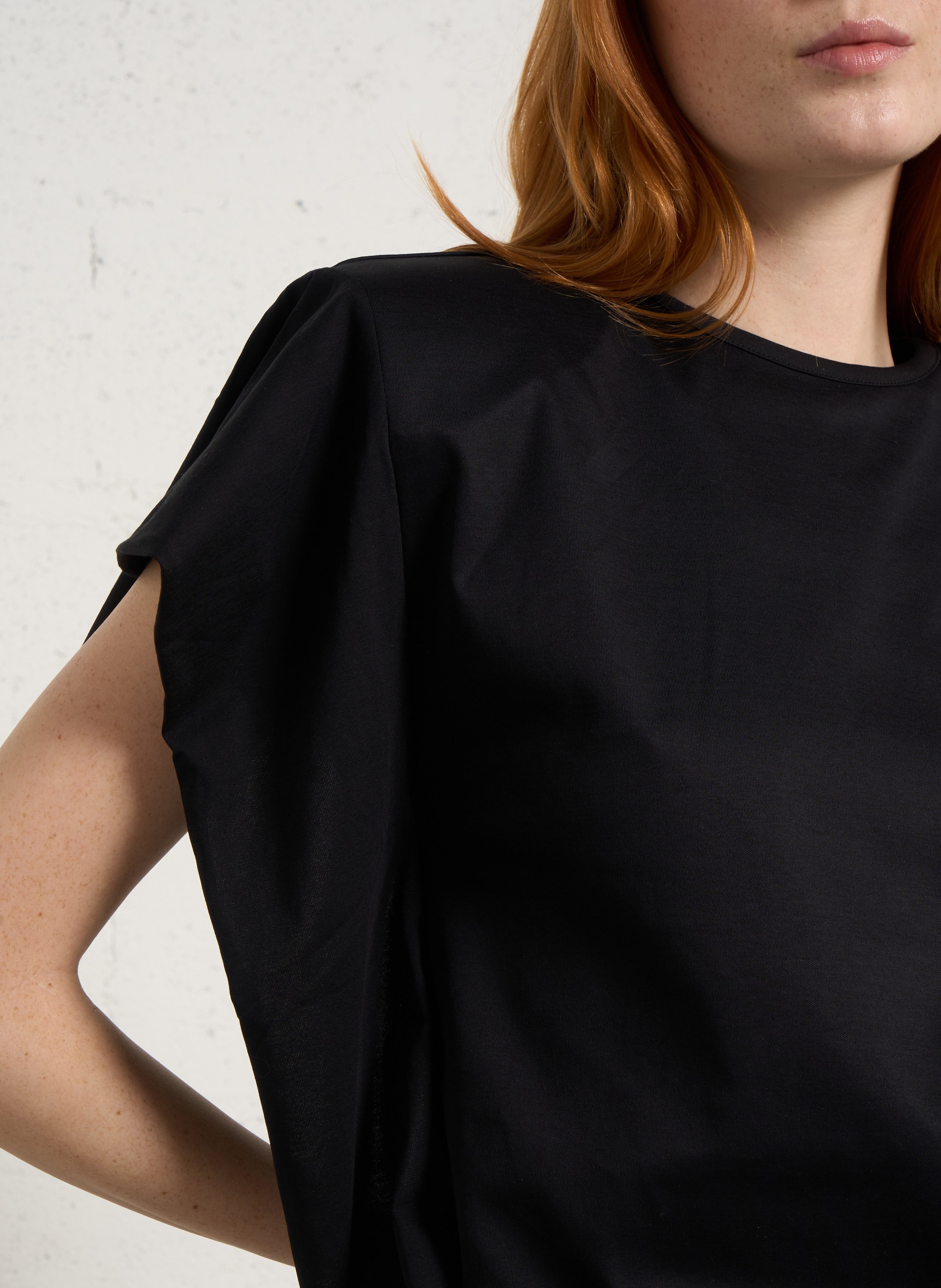 Einfarbiges Langarm-Top mit Rundhalsausschnitt IRO Schwarz