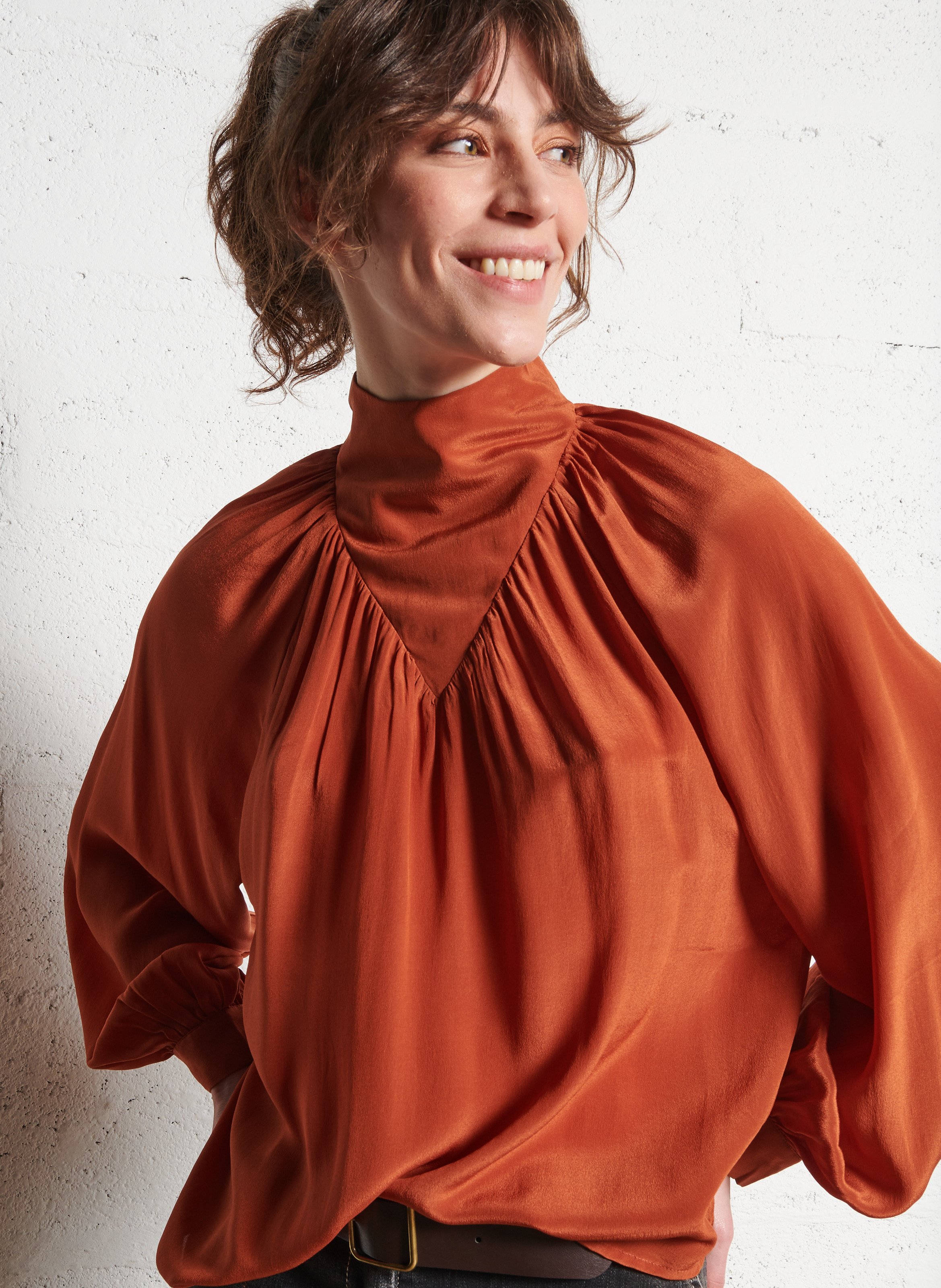 Silk high-neck blouse BELLEPIECE Brown