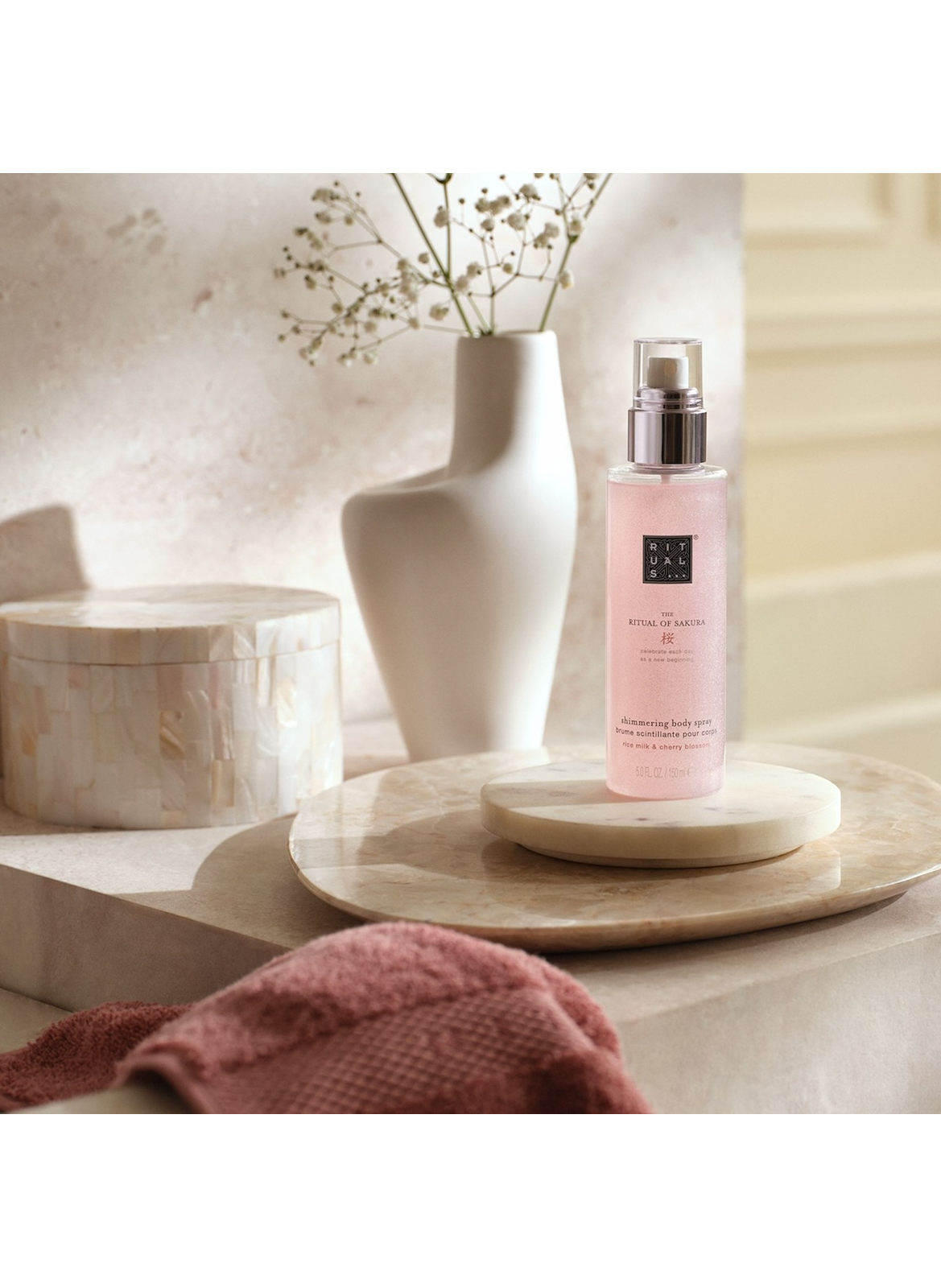 The Ritual of Sakura - Sparkling body mist RITUALS No color