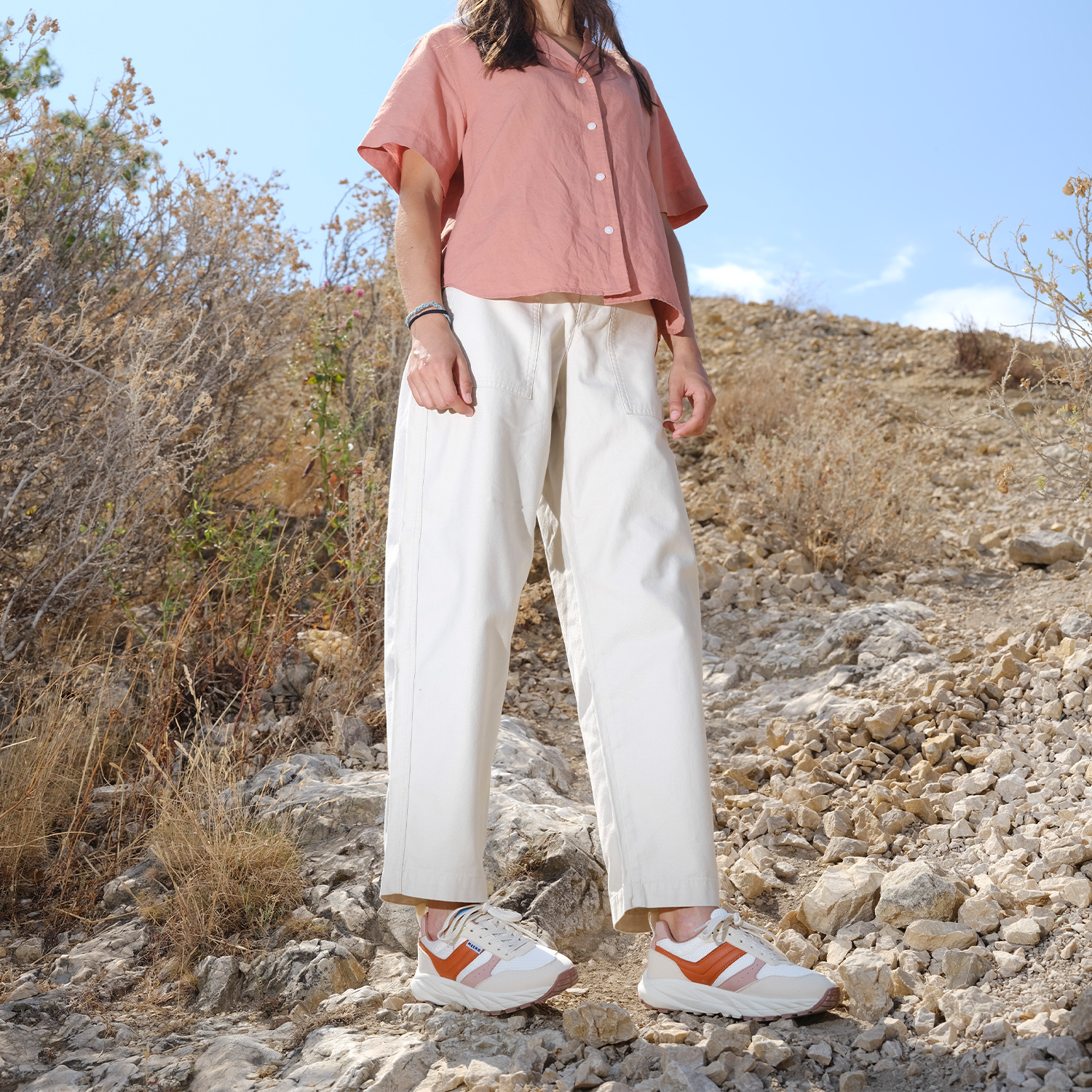 Technical and durable sneakers MEEKO Pink