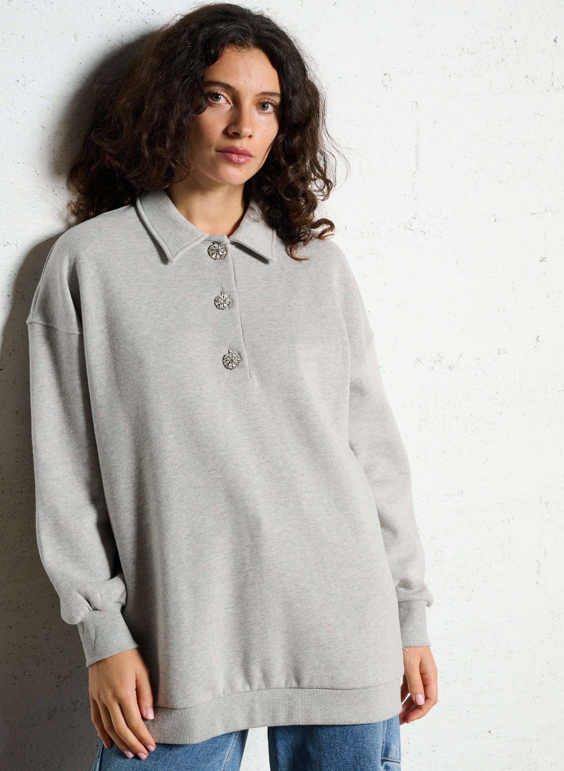 Oversized plain sweatshirt with decorative buttons DES PETITS HAUTS Grey