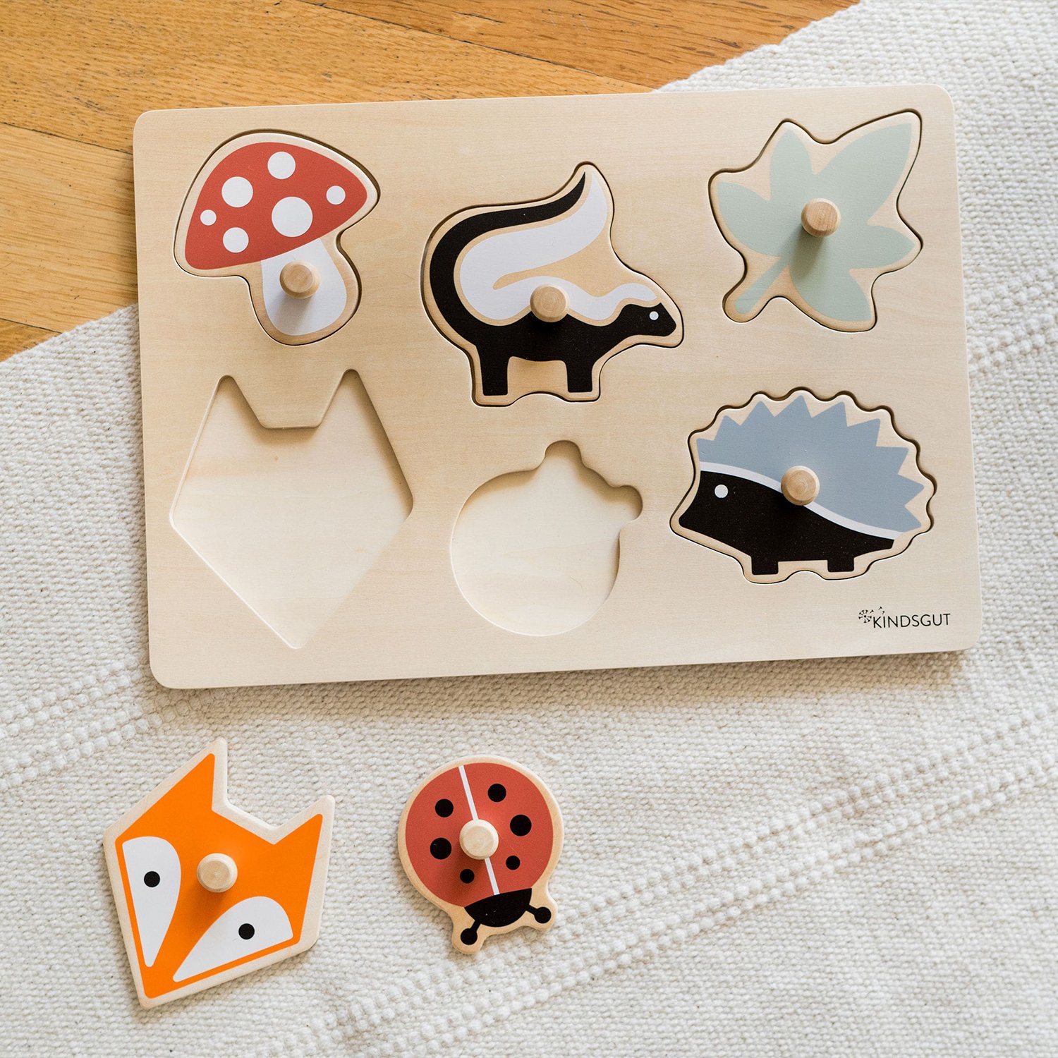 Wooden ocean peg puzzle KINDSGUT Green