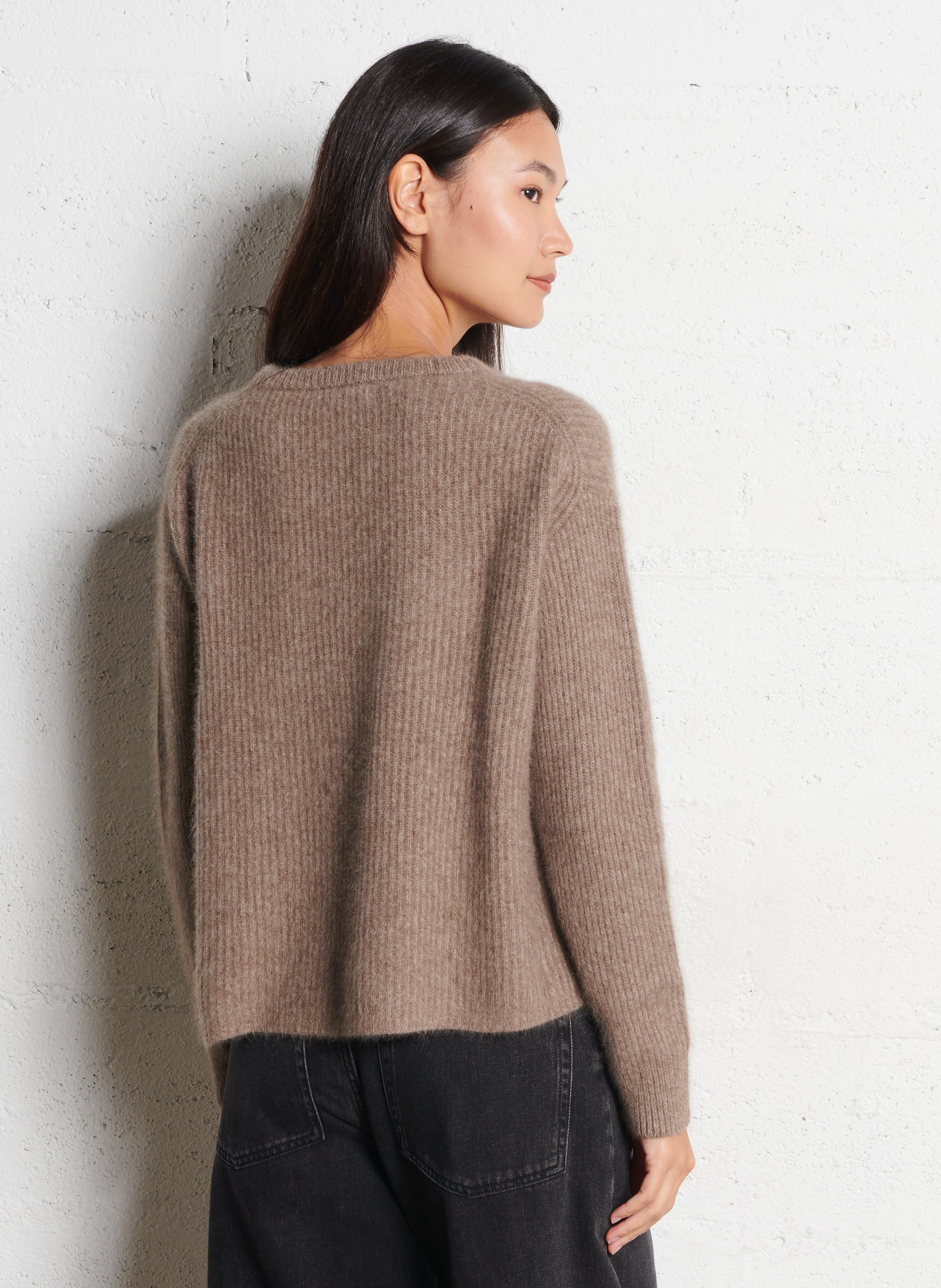 Pull ample col rond en laine mélangée MAJESTIC FILATURES Beige