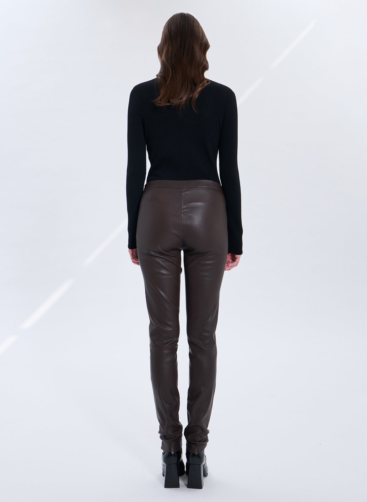 Skinny leather pants in plain color ZAPA Brown