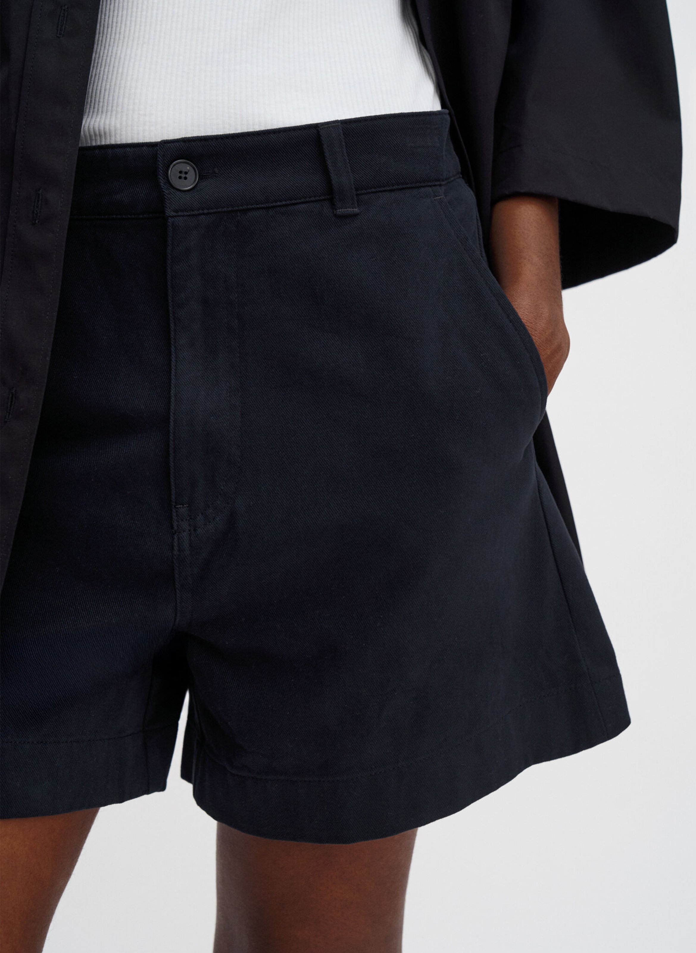 Short large chino uni FILIPPA K Noir