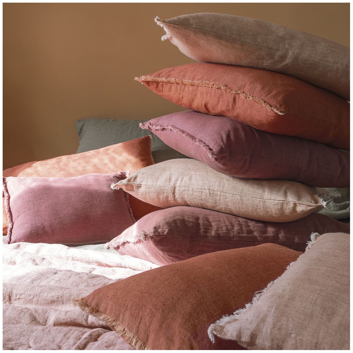 Plain washed linen cushion BLANC D'IVOIRE Orange