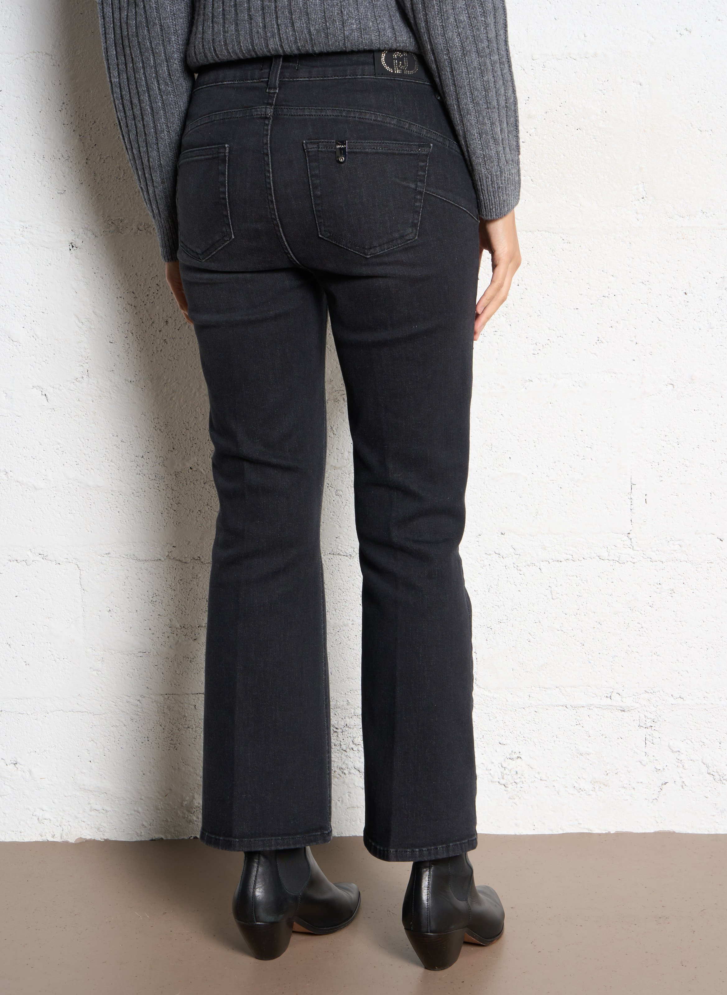 Straight Cut Jeans mit Strass LIU JO Schwarz