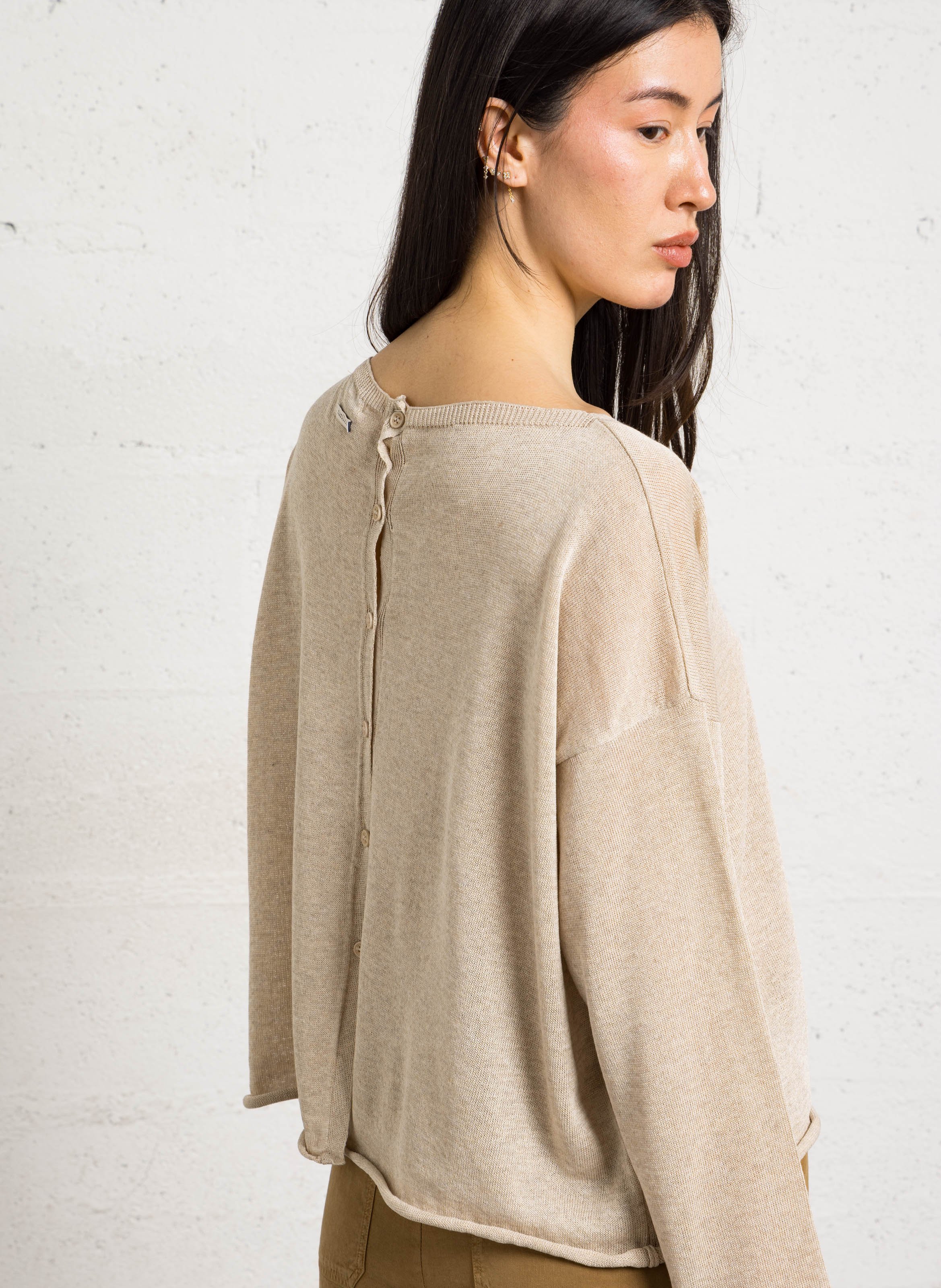 Oversized boat neck sweater with buttoned back. HUMILITY Beige