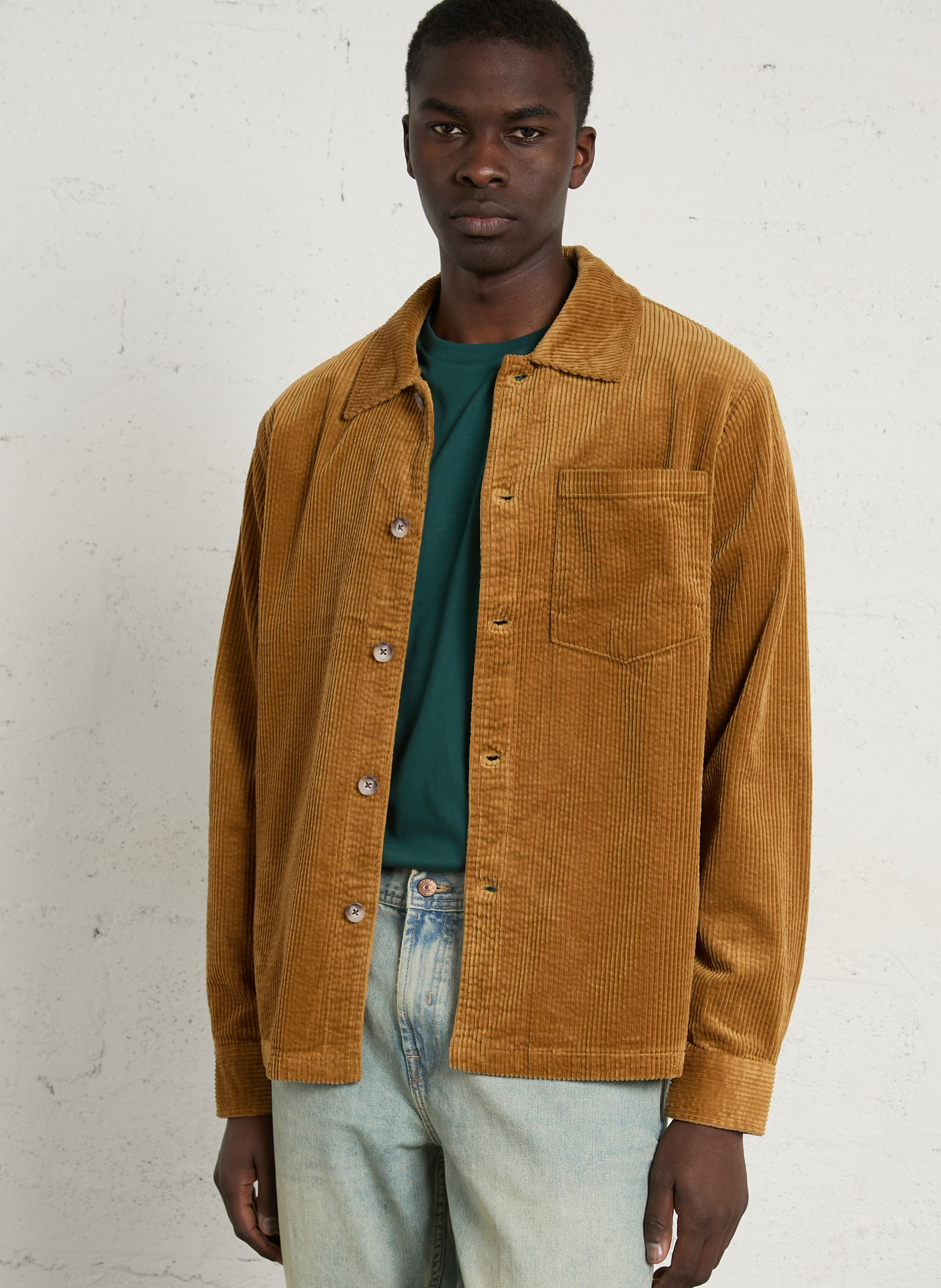 Shirt in regular velvet made of cotton SOLID Bruin