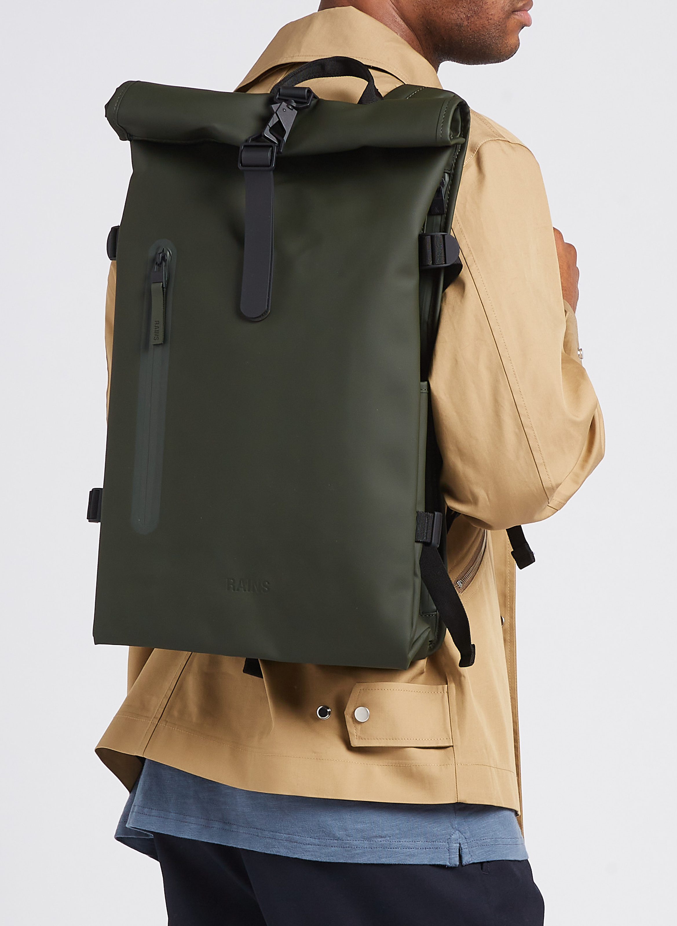Waterproof roll-top backpack RAINS Green