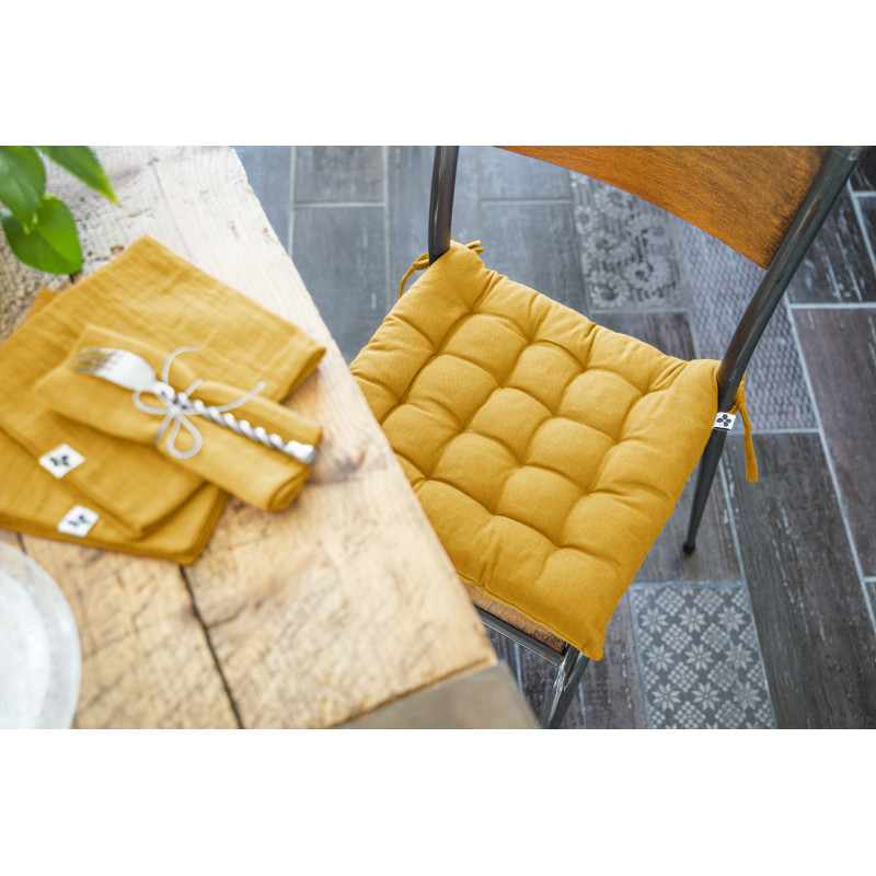 Quilted water-repellent outdoor seat L'EFFET PAPILLON Yellow