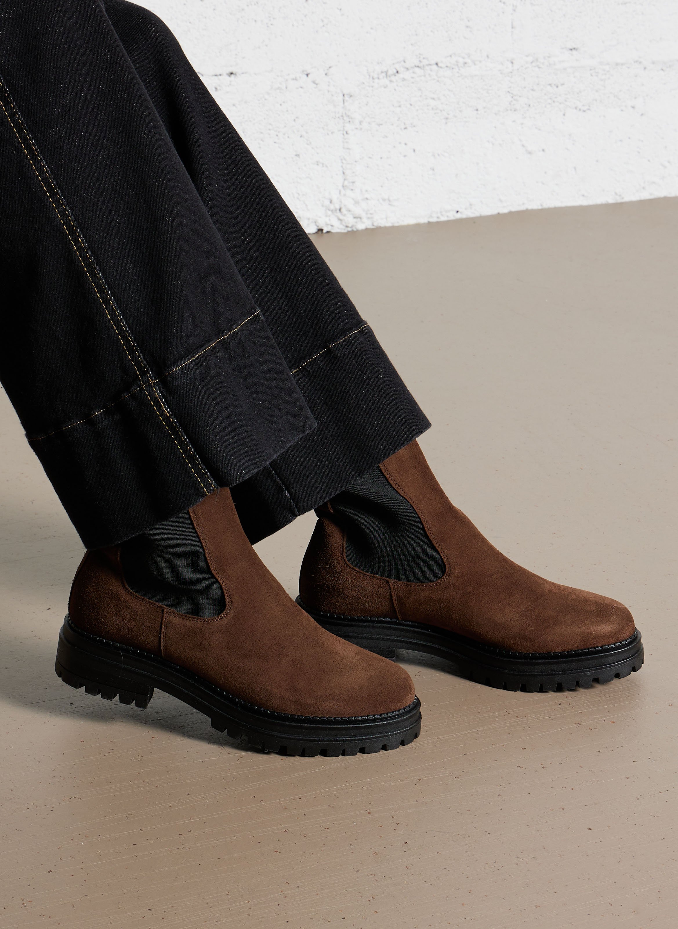 Suède enkellaarzen COSMOPARIS Brown