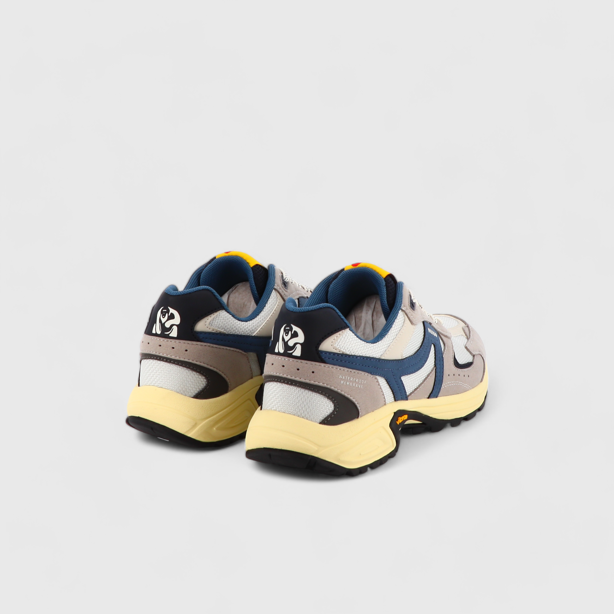 Technical and durable sneakers MEEKO Grey