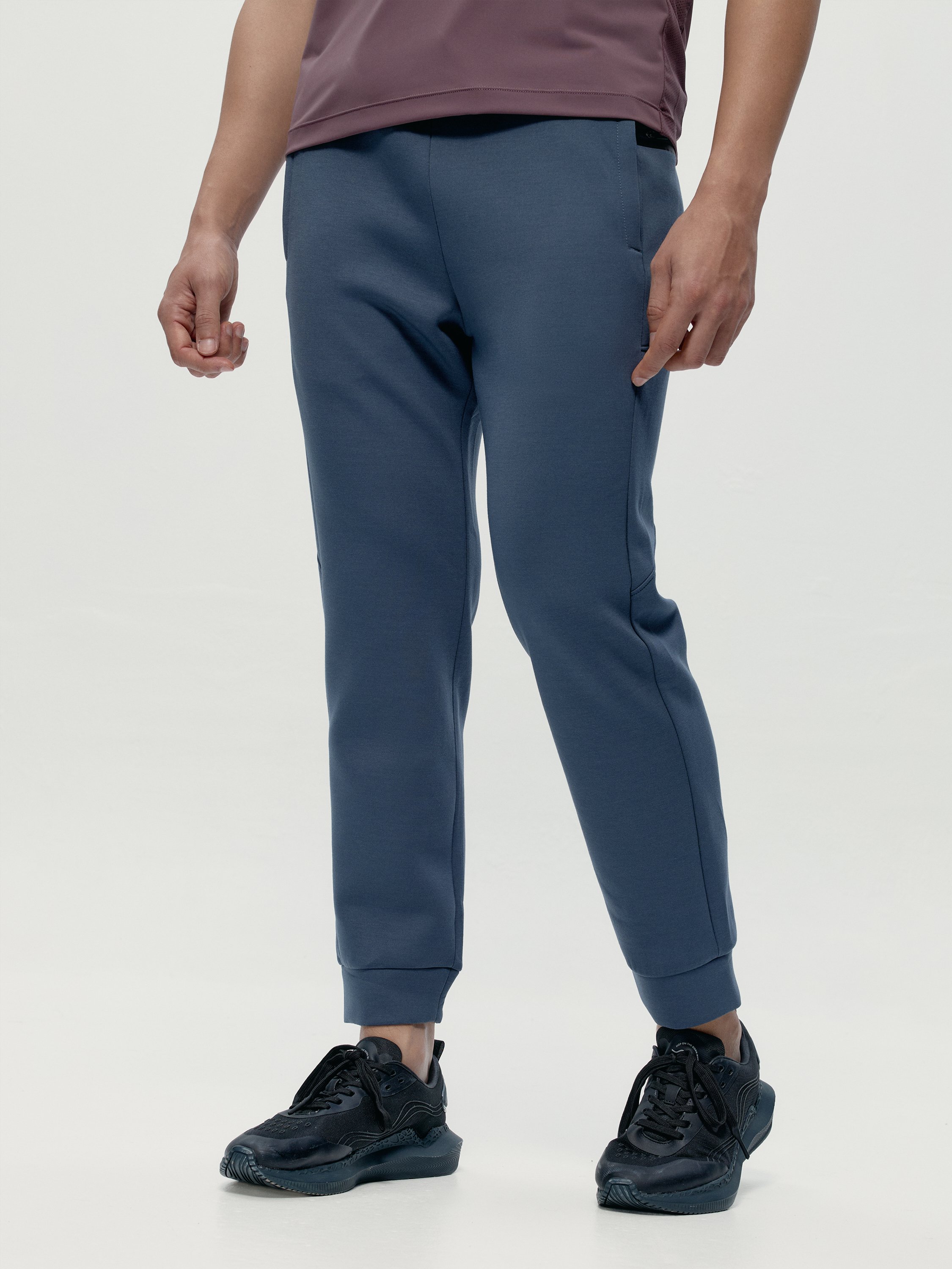 Jogging pants BORN LIVING YOGA