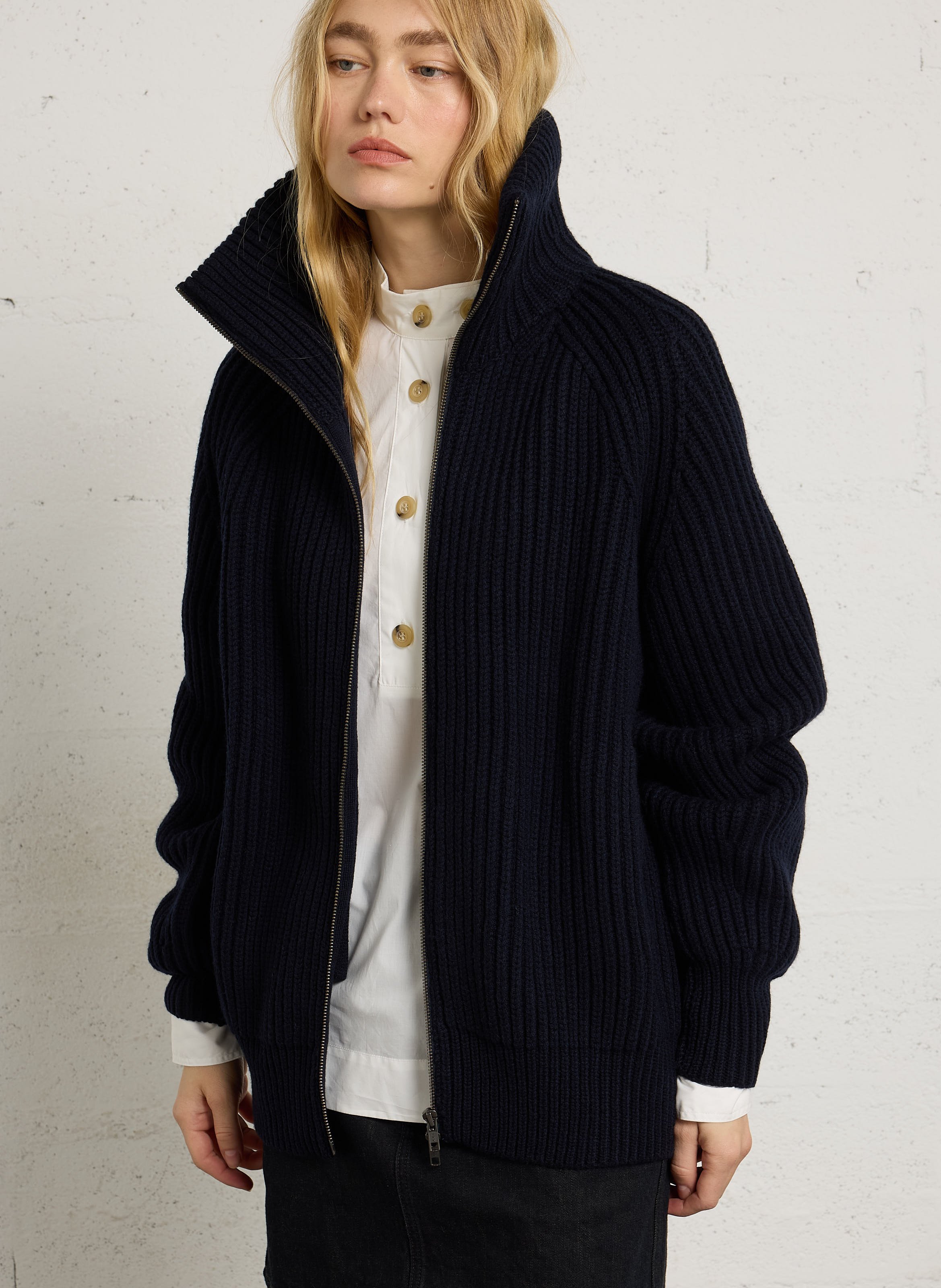Weit geschnittene Wolljacke mit Stehkragen SOEUR Blau