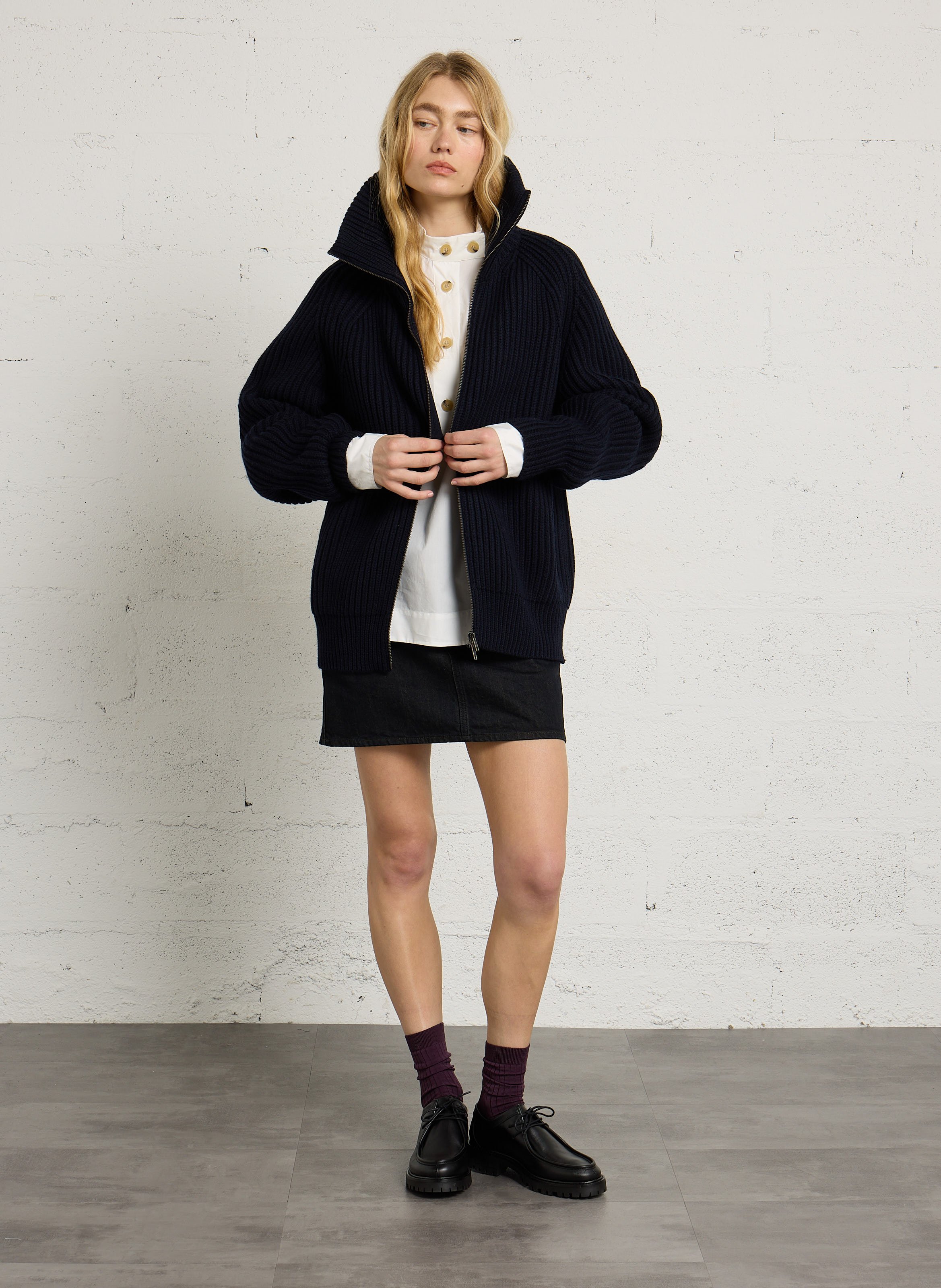 Weit geschnittene Wolljacke mit Stehkragen SOEUR Blau