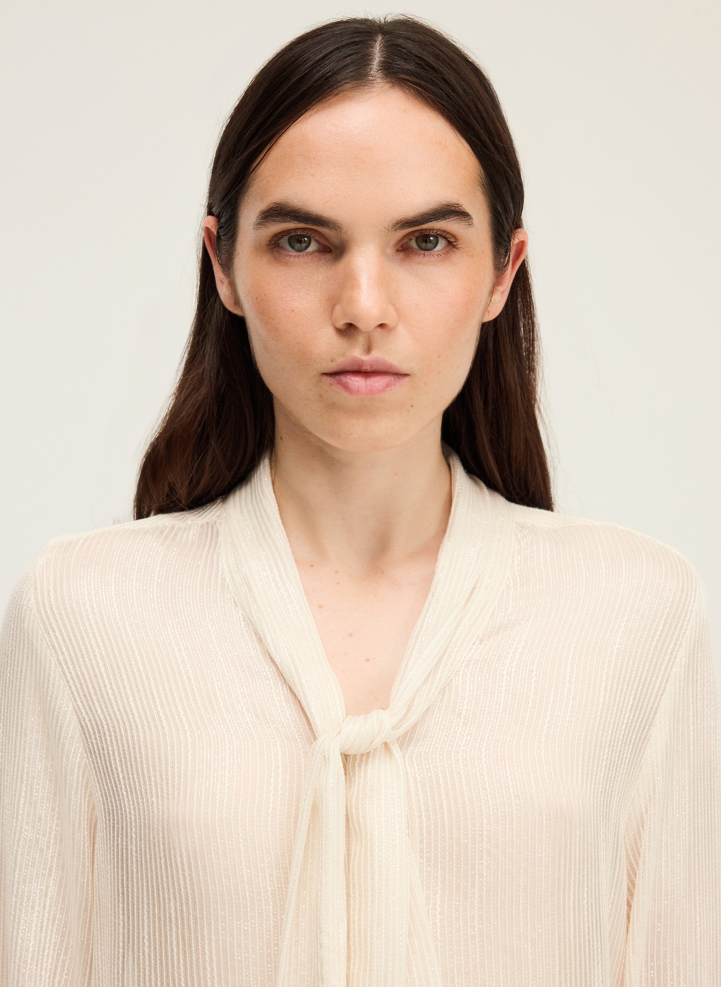 Chemisier col lavallière à rayures métallisées PABLO Beige