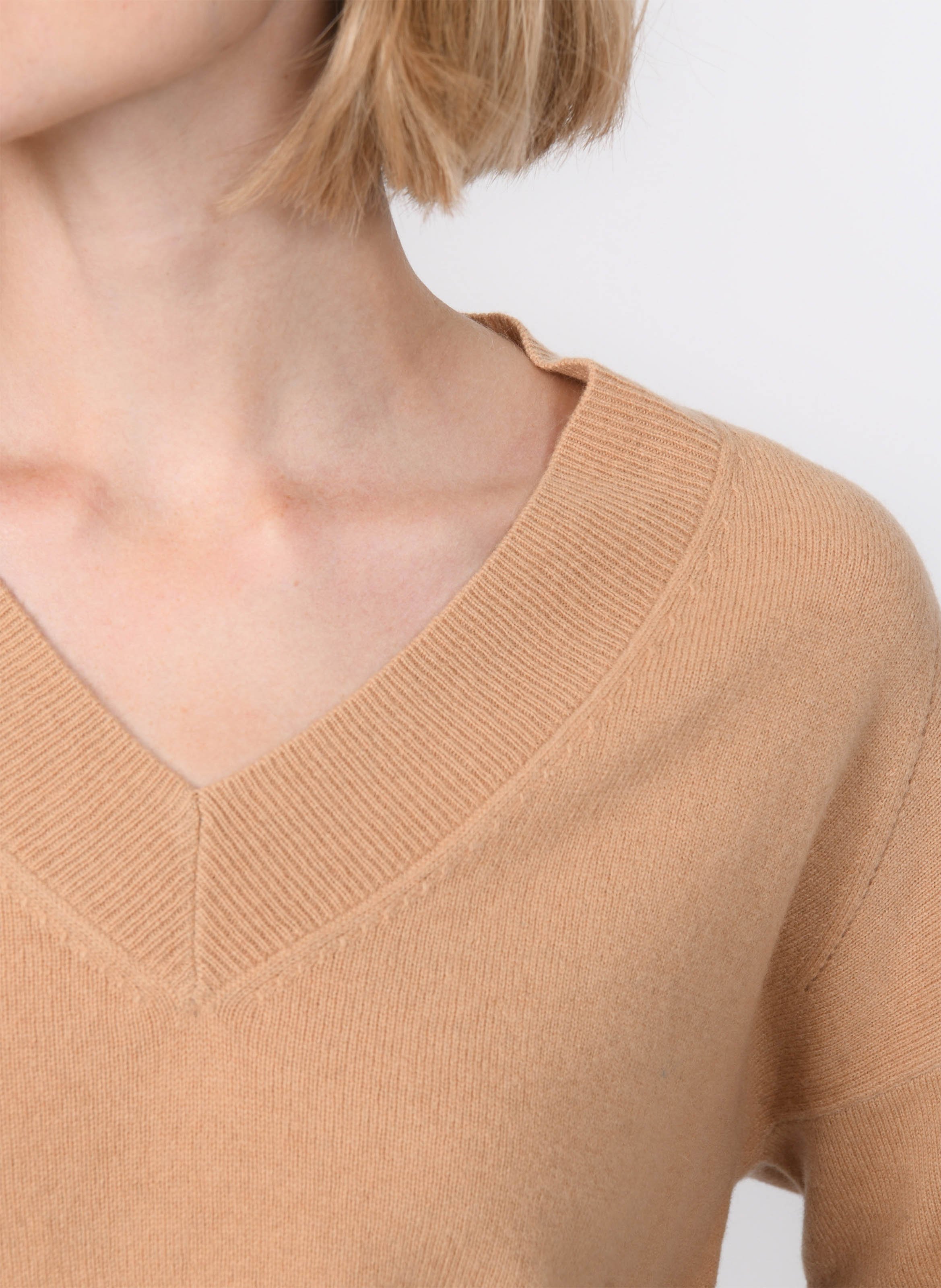Weiter Pullover aus Wolle und Kaschmir mit V-Ausschnitt KOOKAI Beige
