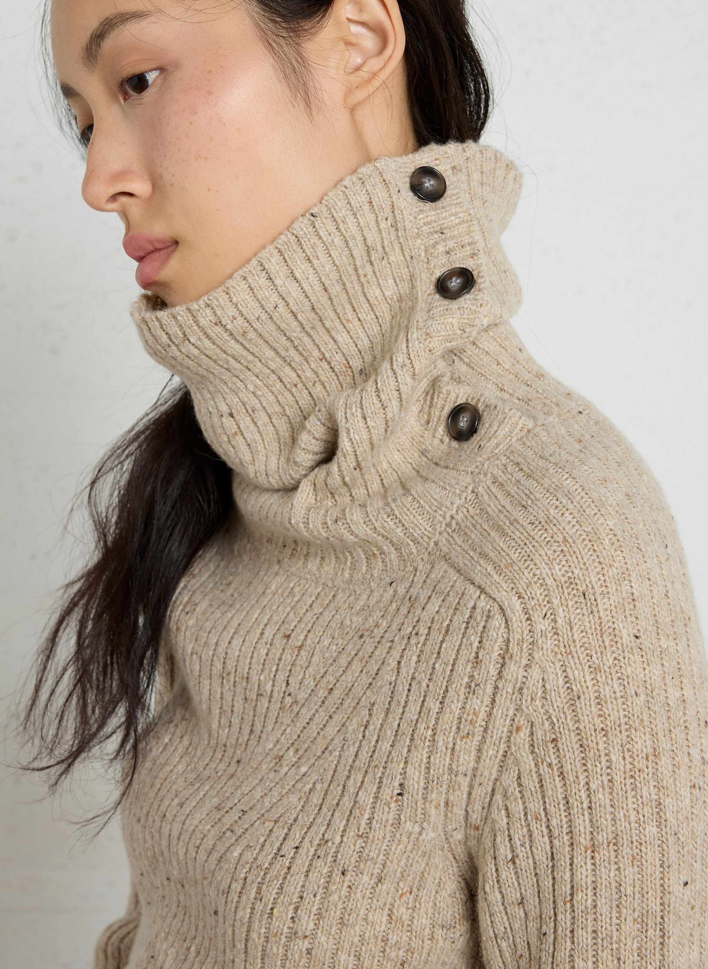 Pull droit col montant en laine SOEUR Beige