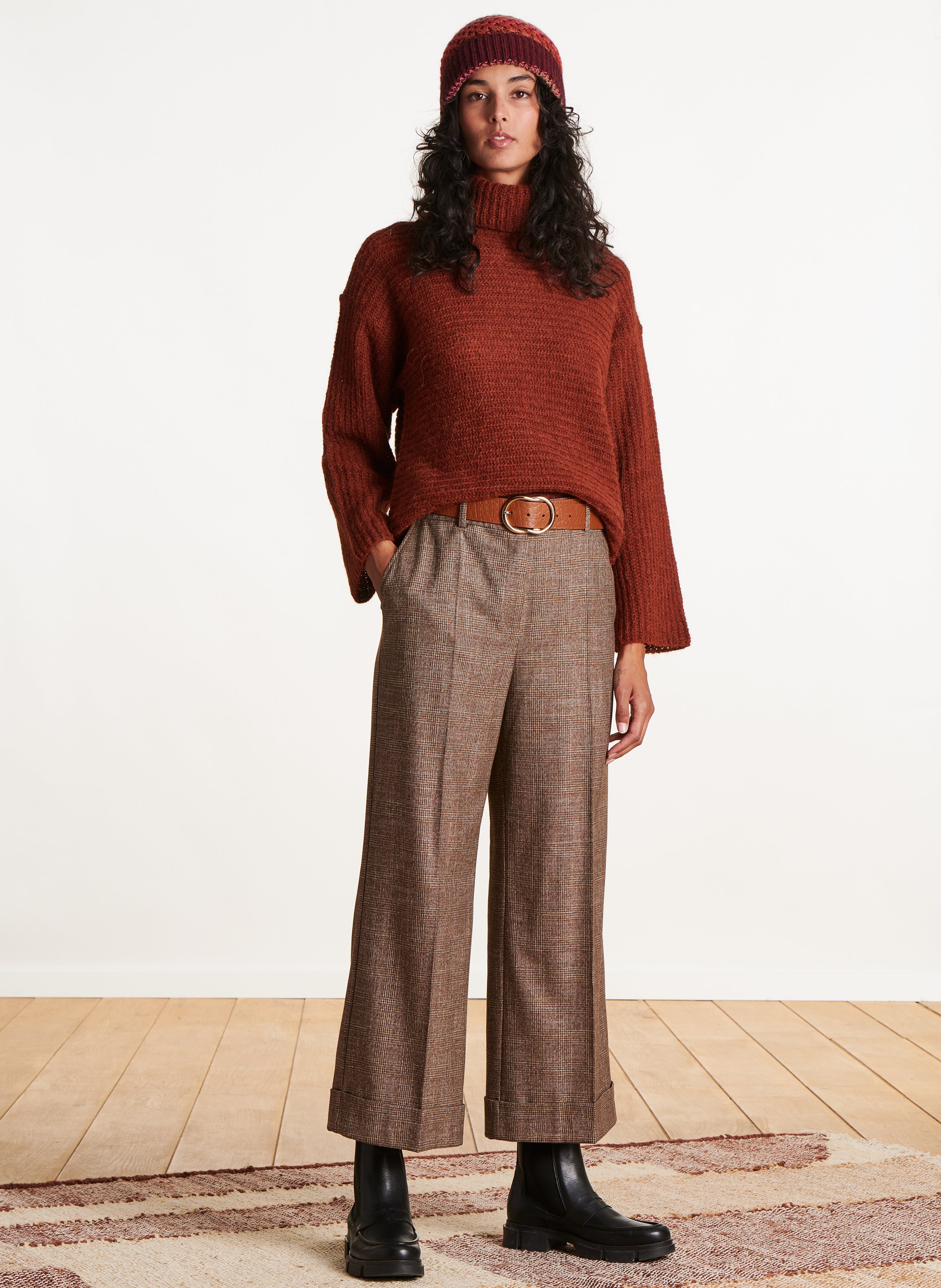 Knitted hat LA FEE MARABOUTEE Red