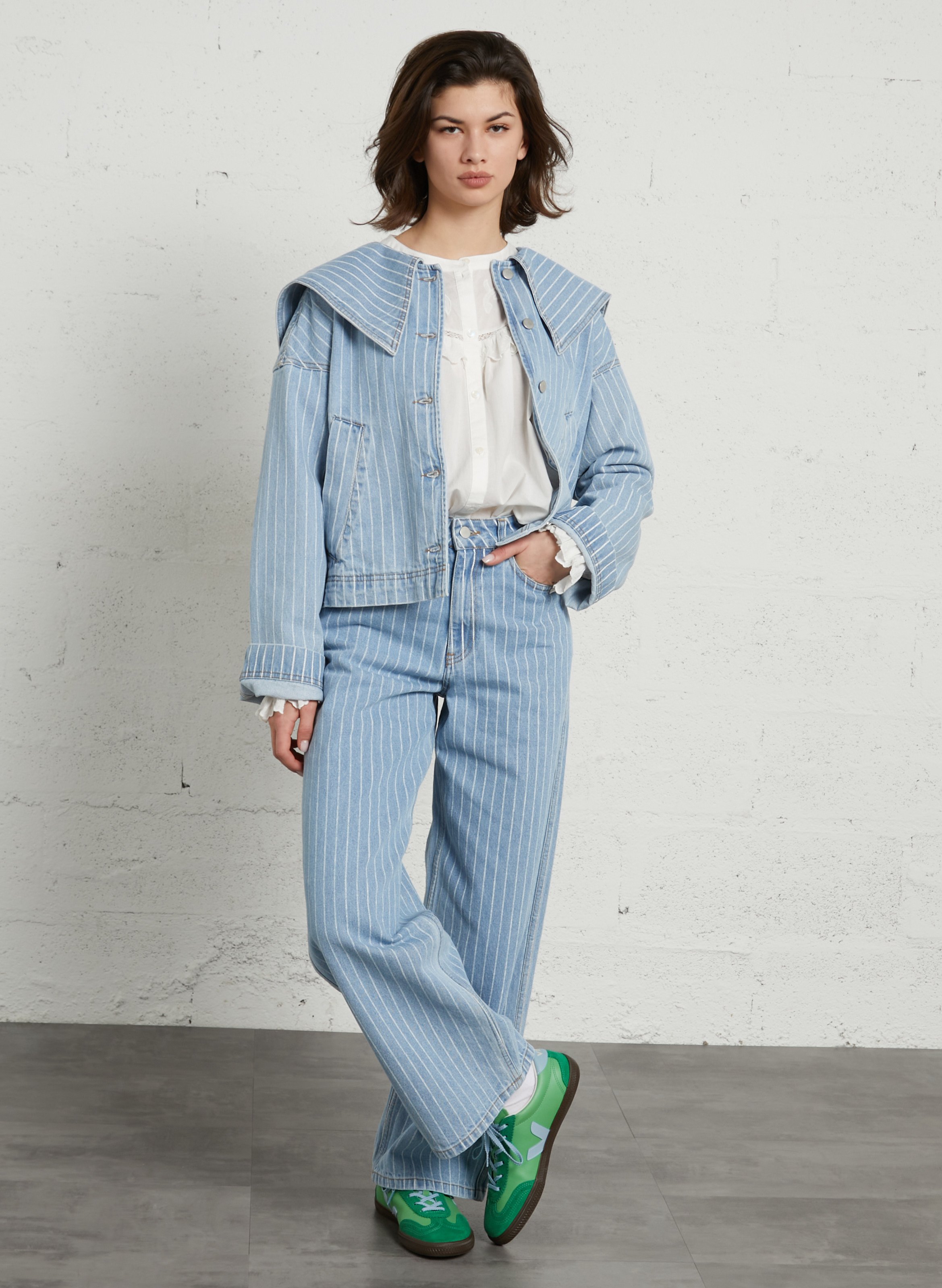 Baskets basses en cuir VEJA Vert