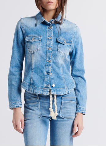 Chemise courte cintrée en jean Sol Bleu Vila - Femme | Place des Tendances Chemise courte cintrée en jean Sol Bleu Vila - Femme | Place des Tendances