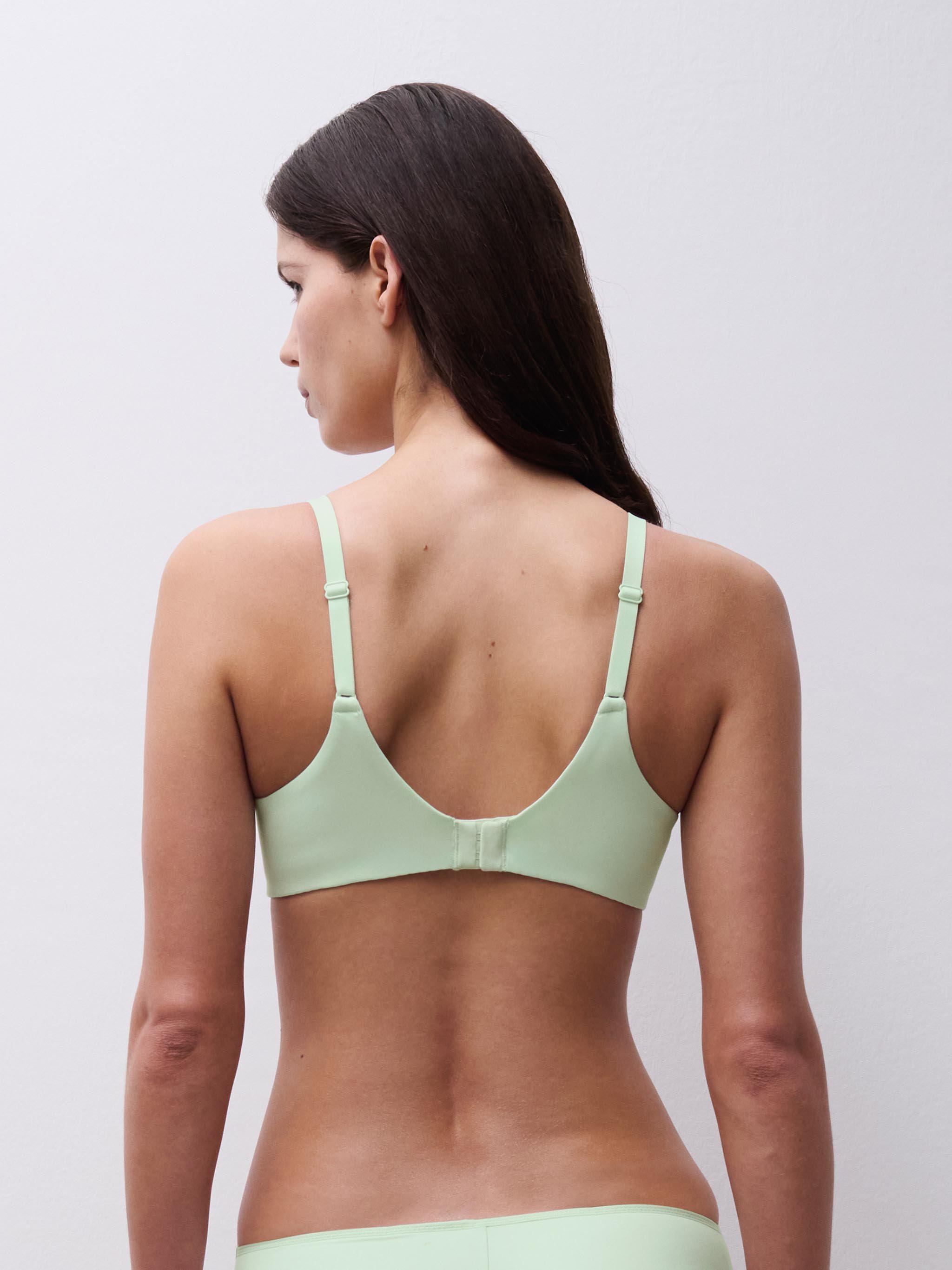 Moulded full-cup bra CHANTELLE Green