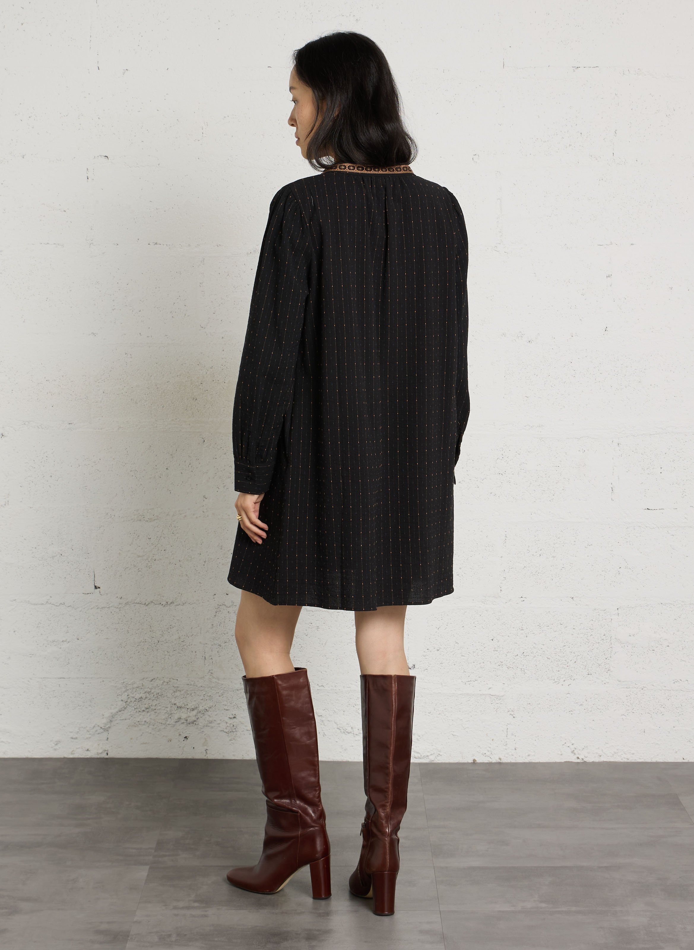 Besticktes Baumwoll-Kurzkleid THE KORNER Schwarz