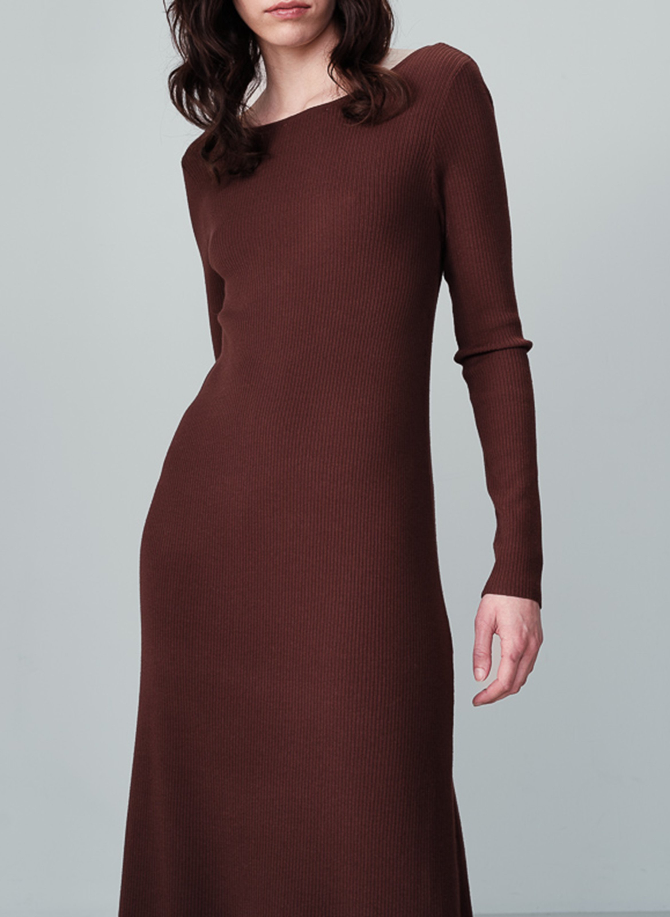 Long dress with round neckline GRACE ET MILA Brown