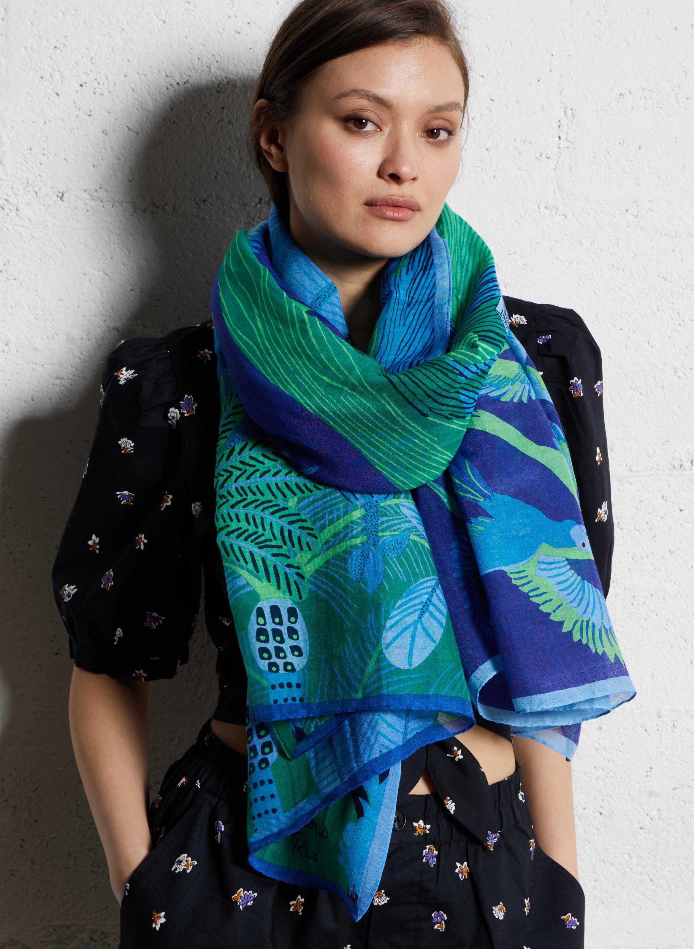 Inoui Editions Scarf - Des Rives Green main image 1
