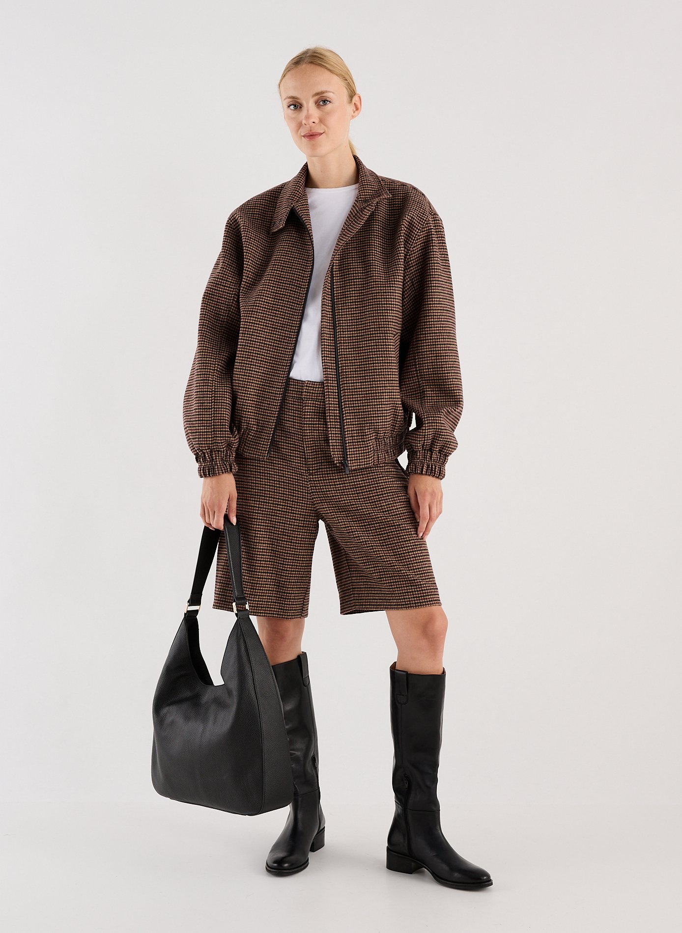 Gustin leather handbag. SAISON 1865 Black