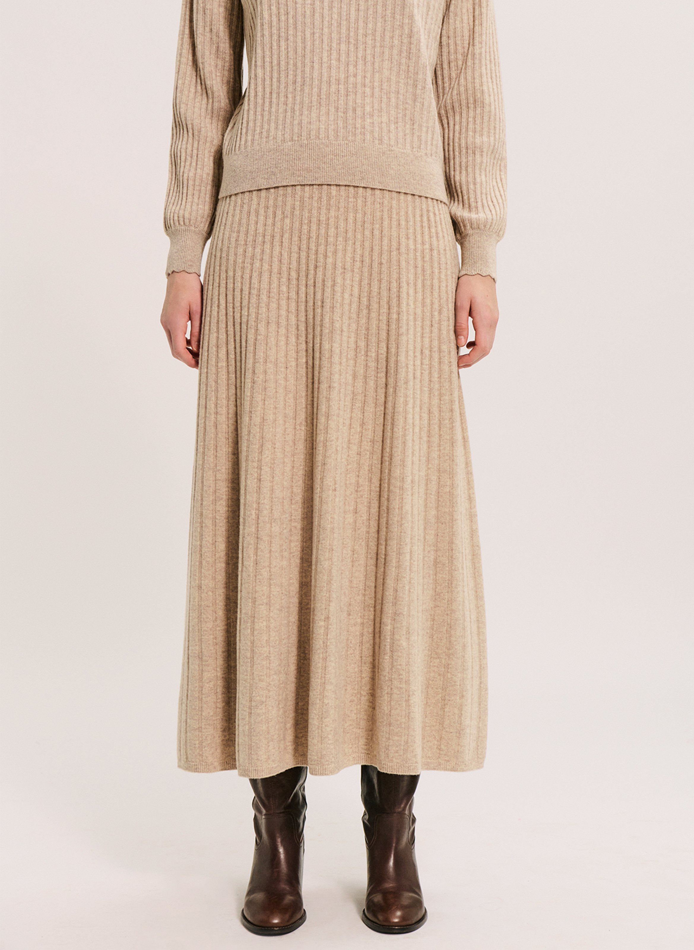 Korte, gerende wollen rok PABLO Beige