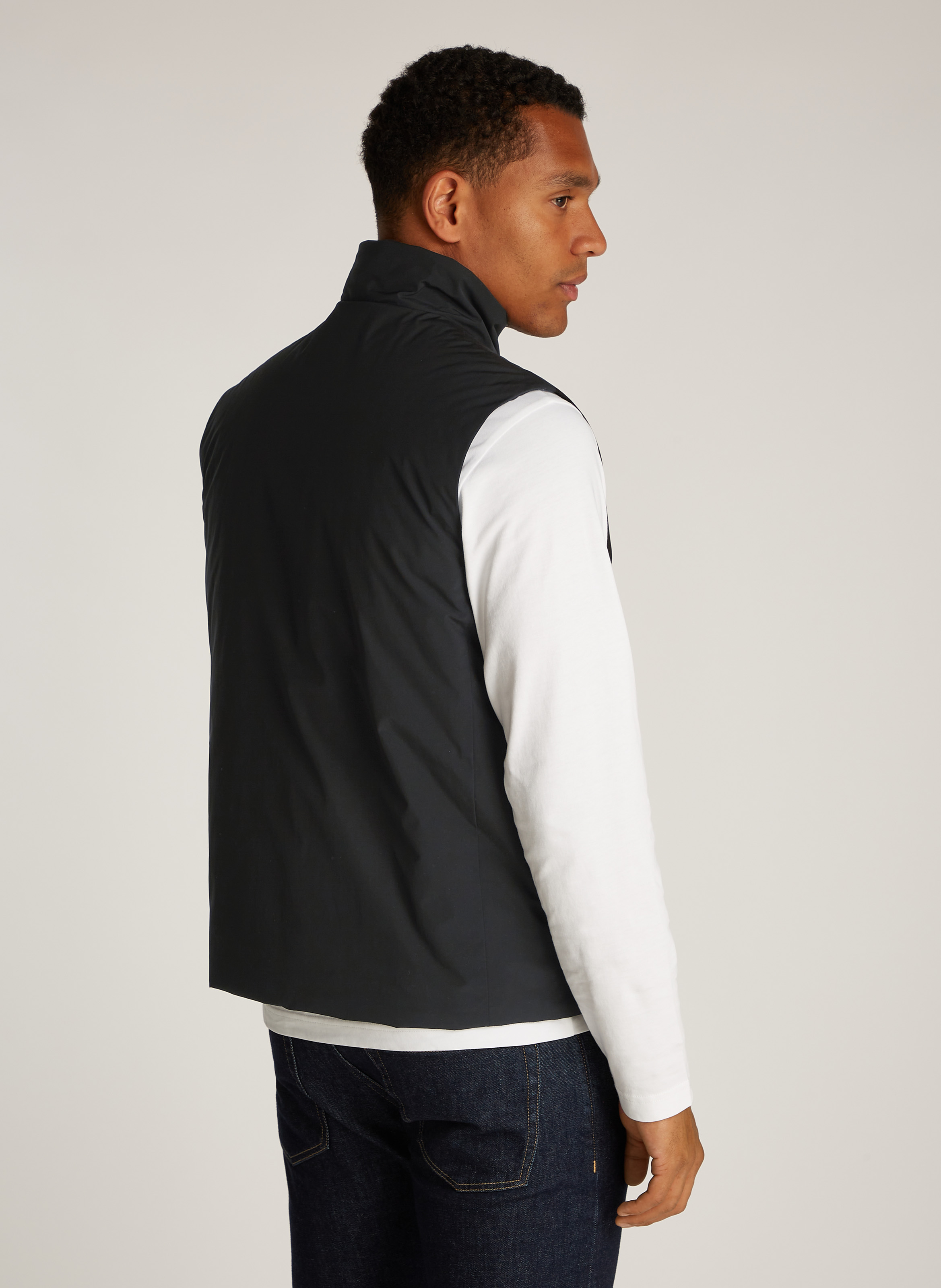 Veste sans manches col montant Noir