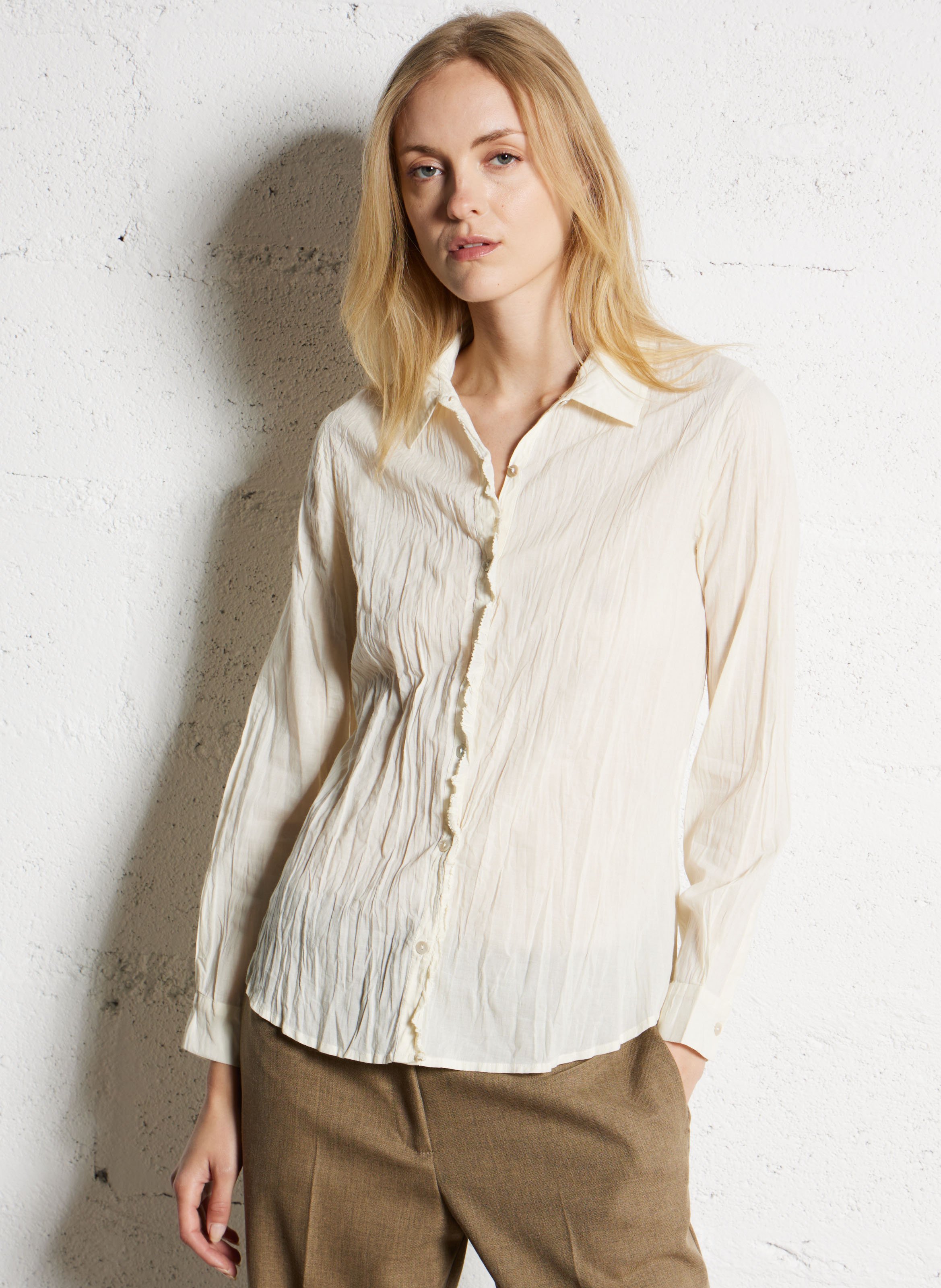 Chemise droite froissée en coton NICE THINGS Beige