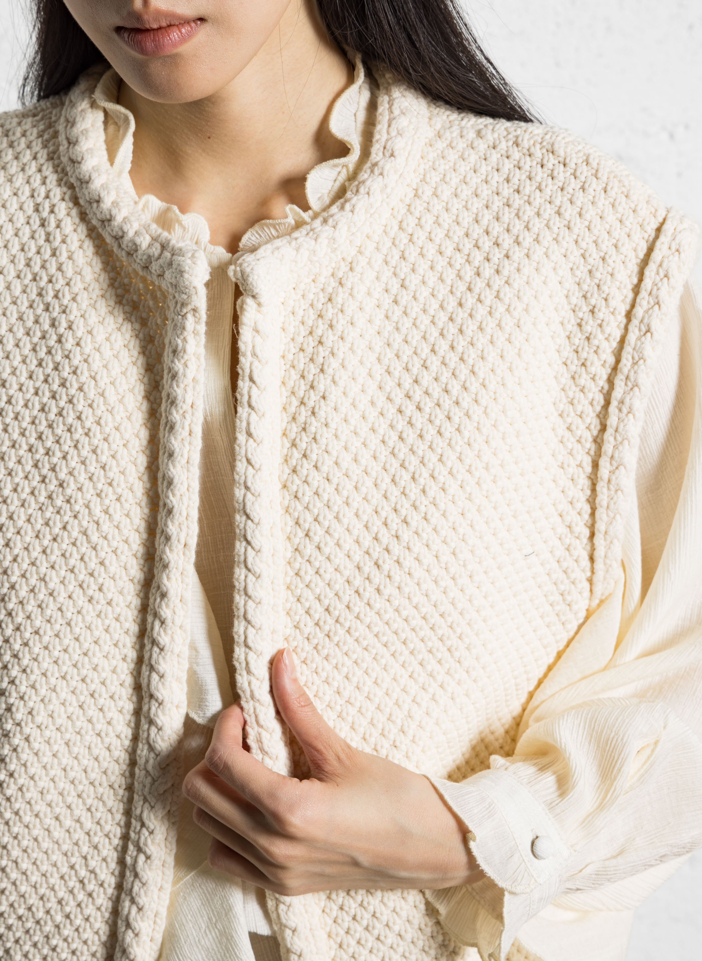 Solid knit sleeveless cardigan MAISON 123 Beige